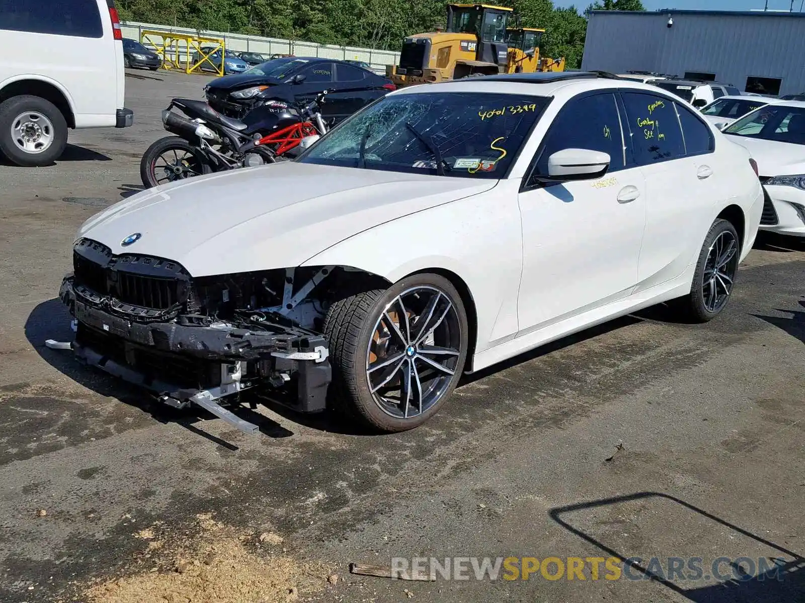 2 Фотография поврежденного автомобиля WBA5R7C53KAJ80807 BMW 3 SERIES 2019