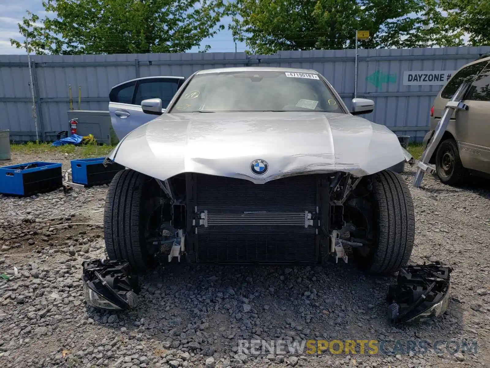9 Photograph of a damaged car WBA5R7C54KAJ83229 BMW 3 SERIES 2019