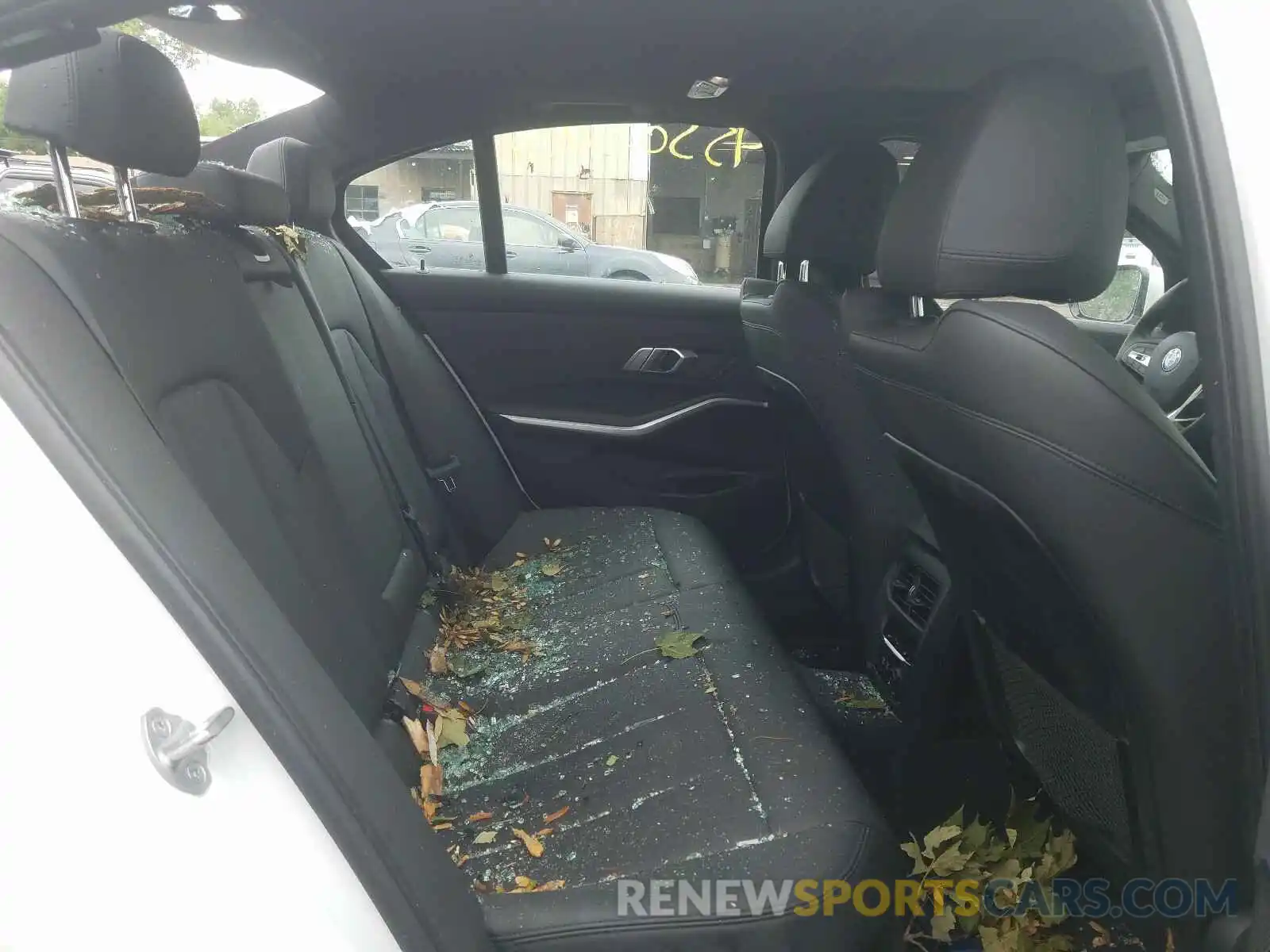 6 Photograph of a damaged car WBA5R7C54KAJ86339 BMW 3 SERIES 2019