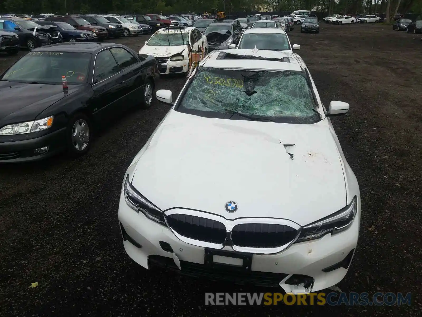 9 Photograph of a damaged car WBA5R7C54KAJ86339 BMW 3 SERIES 2019