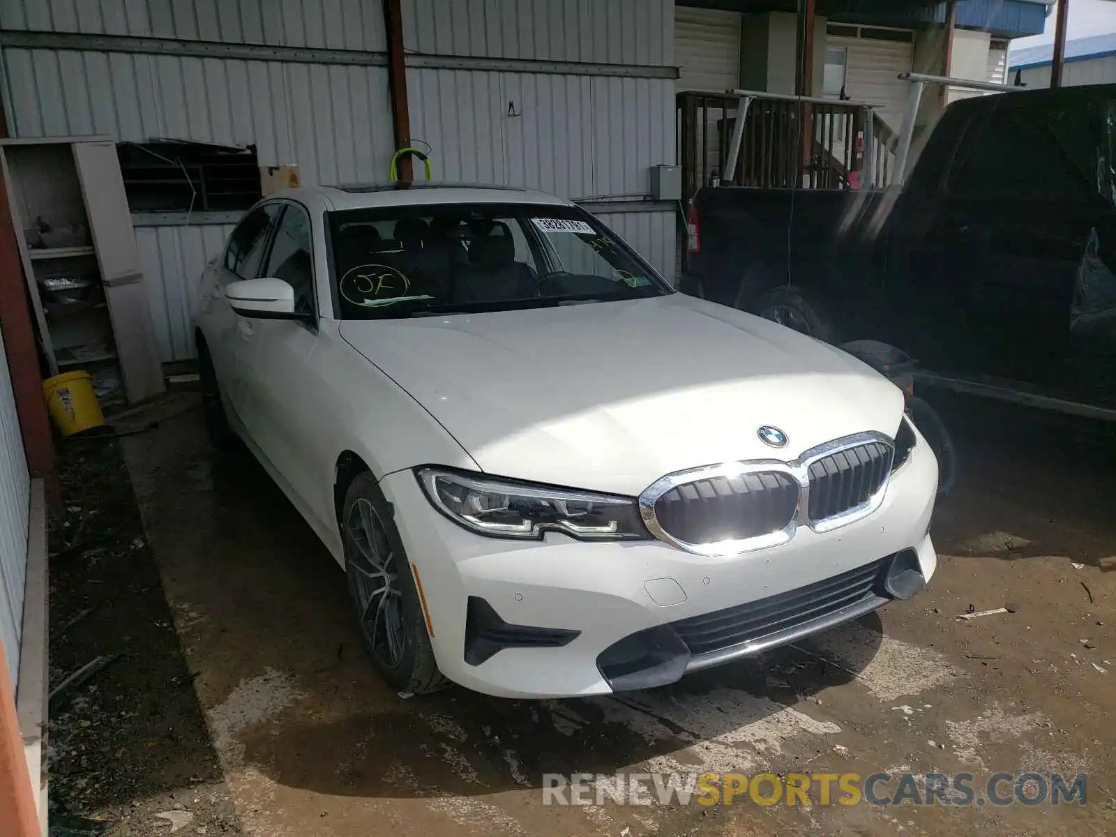 1 Фотография поврежденного автомобиля WBA5R7C54KAJ86695 BMW 3 SERIES 2019