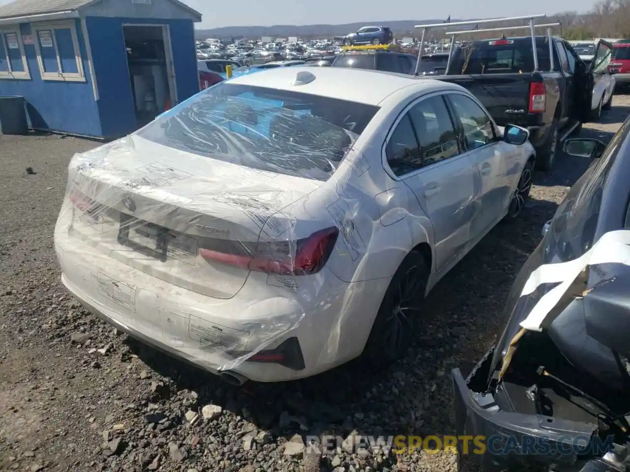 4 Photograph of a damaged car WBA5R7C54KAJ86695 BMW 3 SERIES 2019