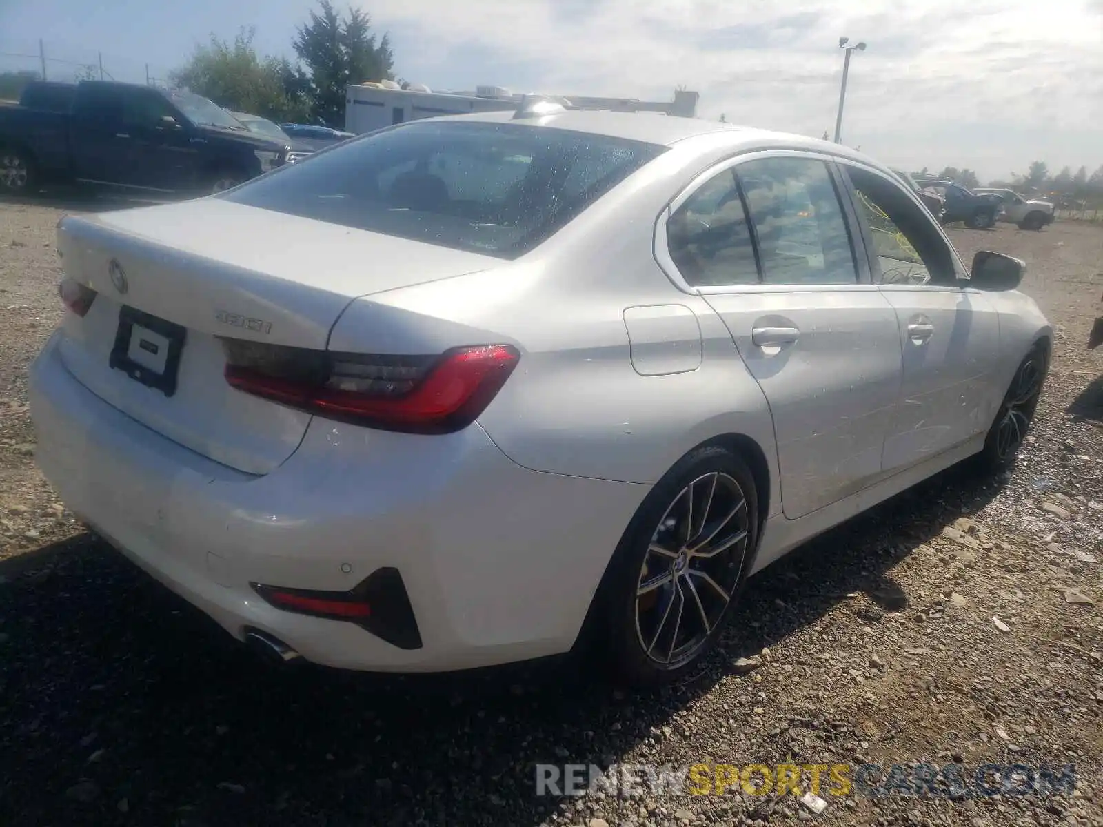 4 Photograph of a damaged car WBA5R7C54KFH31610 BMW 3 SERIES 2019