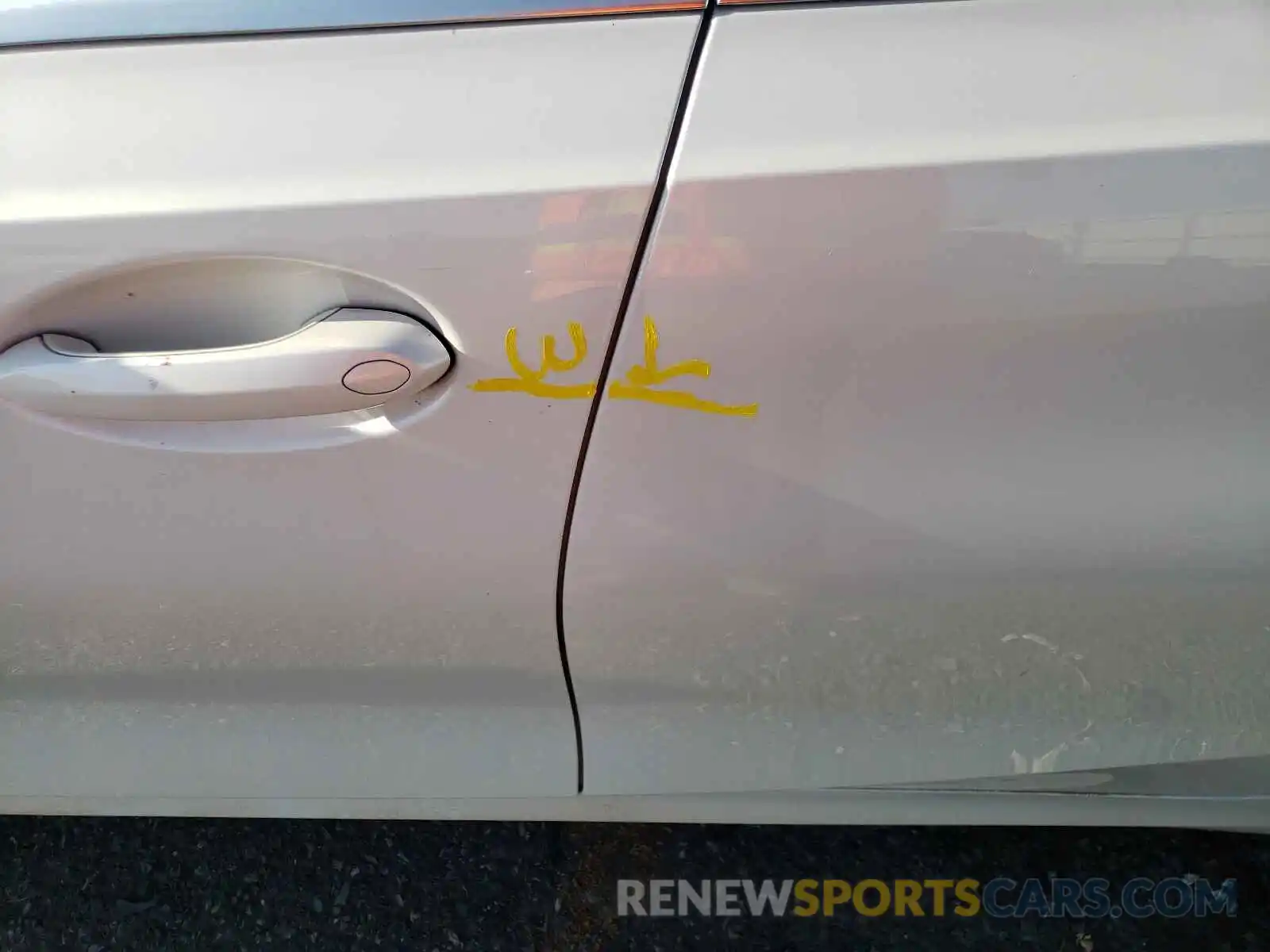 9 Photograph of a damaged car WBA5R7C54KFH31610 BMW 3 SERIES 2019