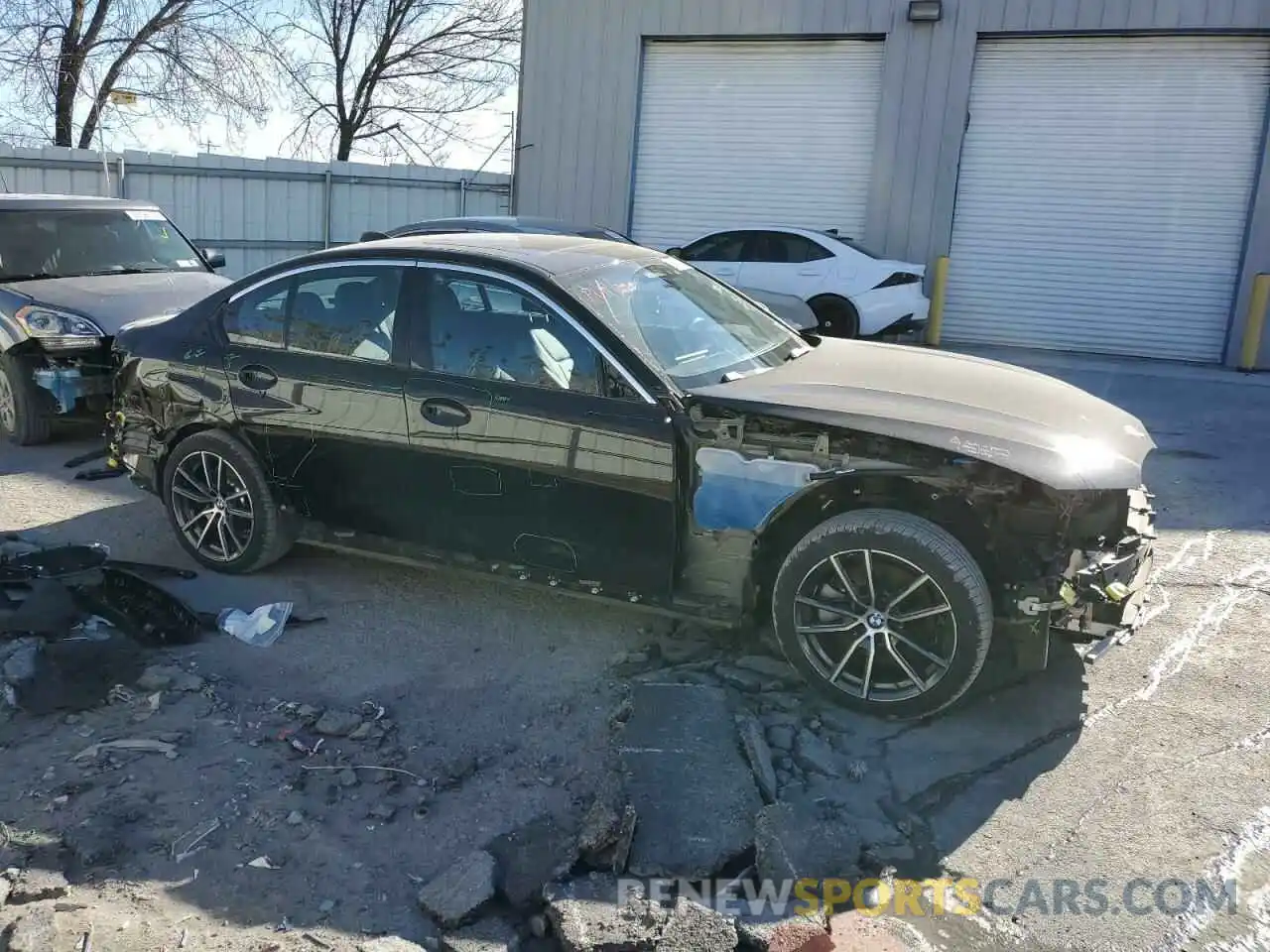 4 Фотография поврежденного автомобиля WBA5R7C55KAE82988 BMW 3 SERIES 2019