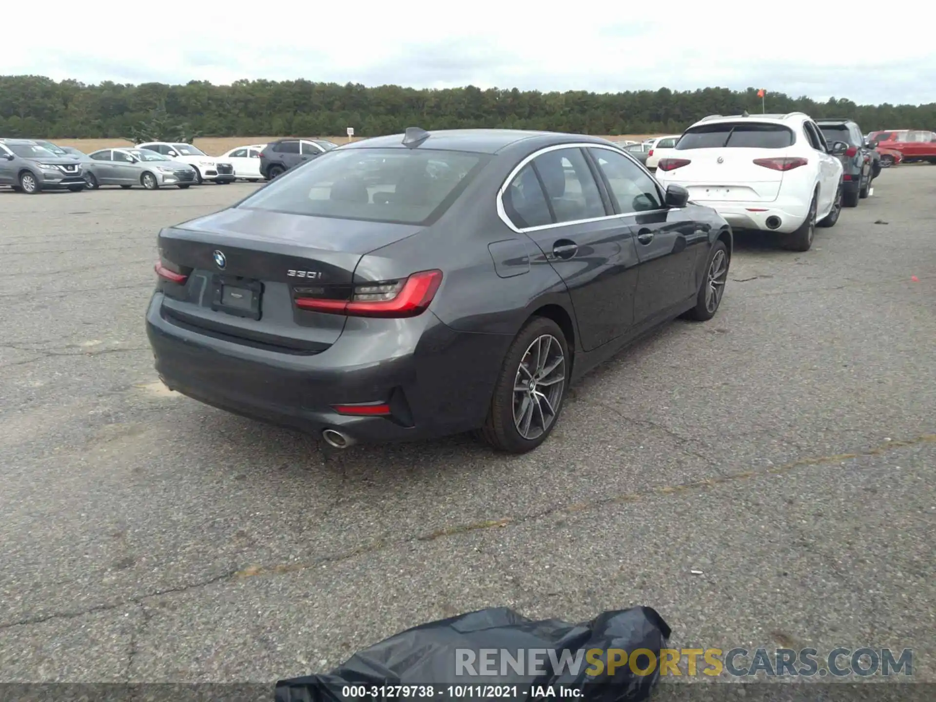 4 Photograph of a damaged car WBA5R7C55KAJ83949 BMW 3 SERIES 2019