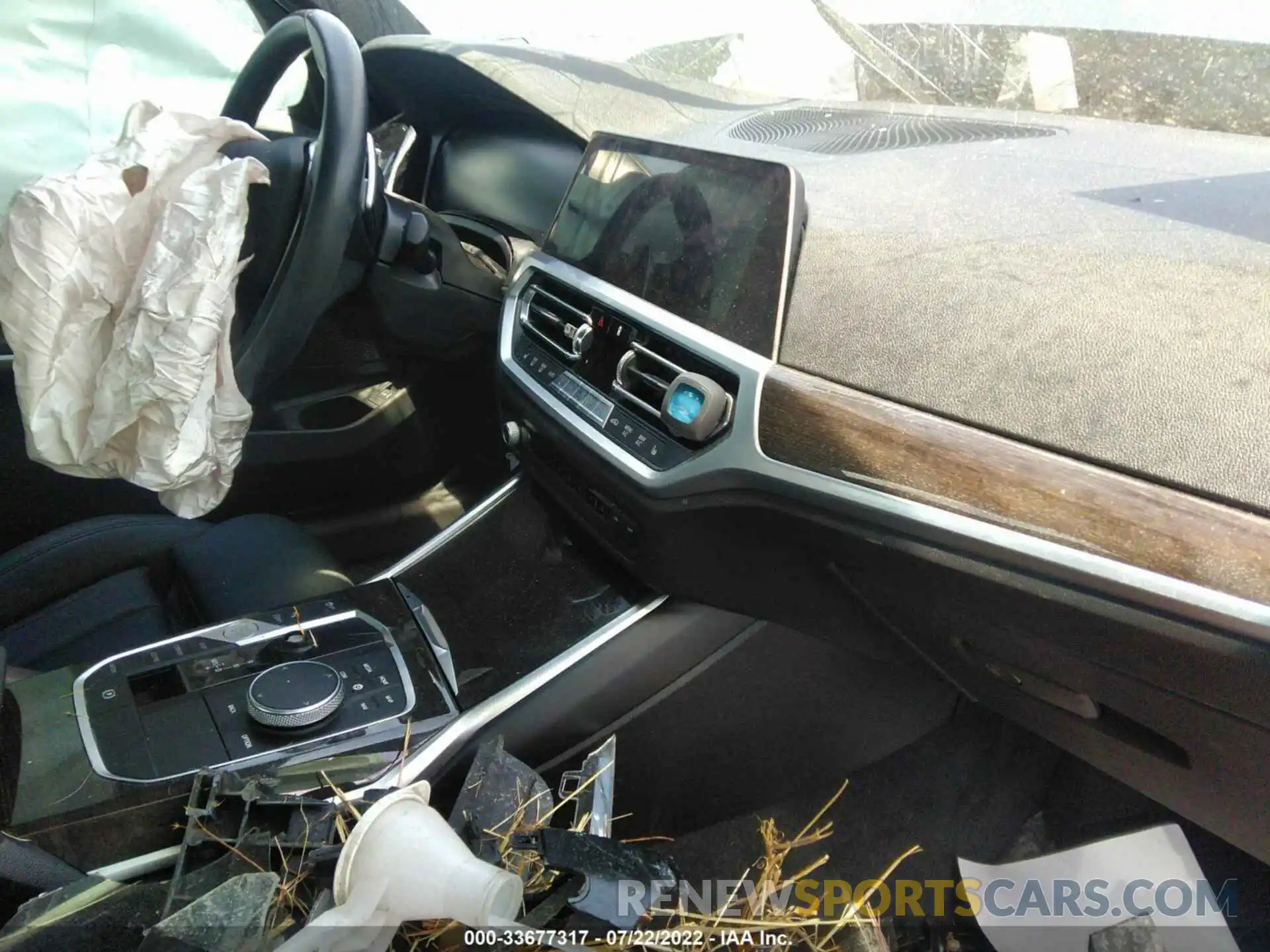 5 Photograph of a damaged car WBA5R7C55KFH28893 BMW 3 SERIES 2019