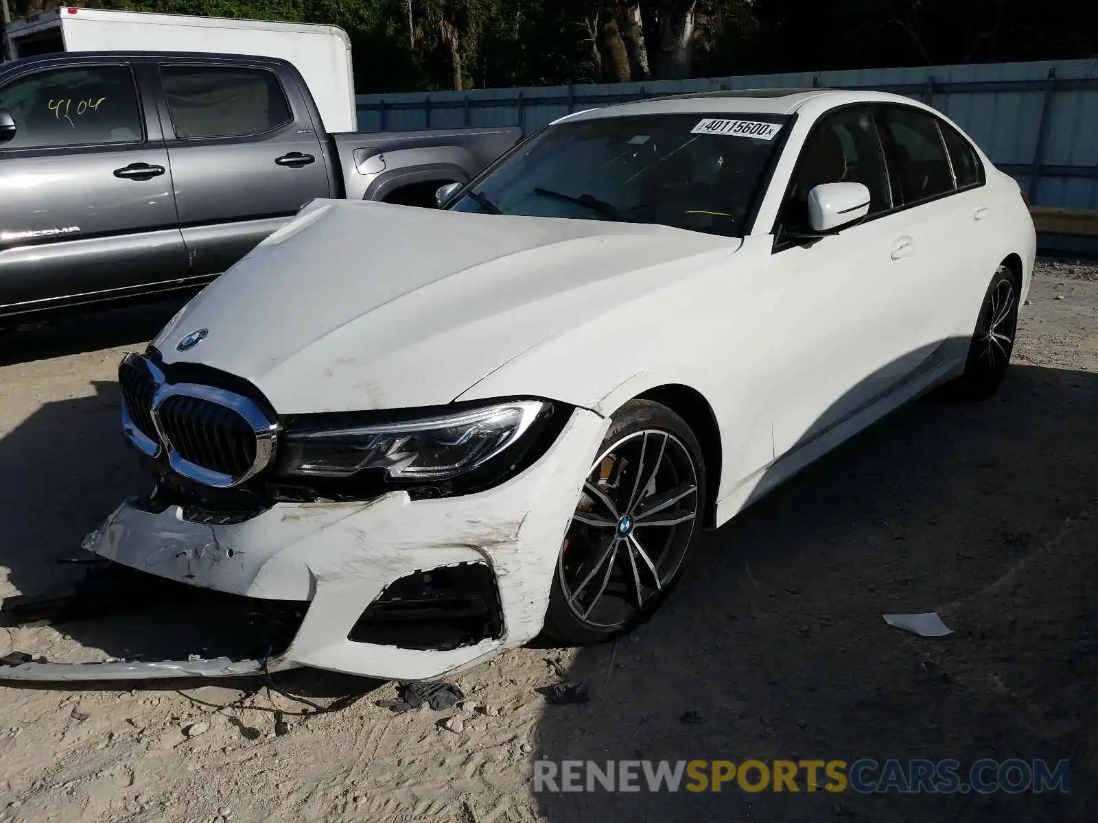 2 Фотография поврежденного автомобиля WBA5R7C56KAE82546 BMW 3 SERIES 2019