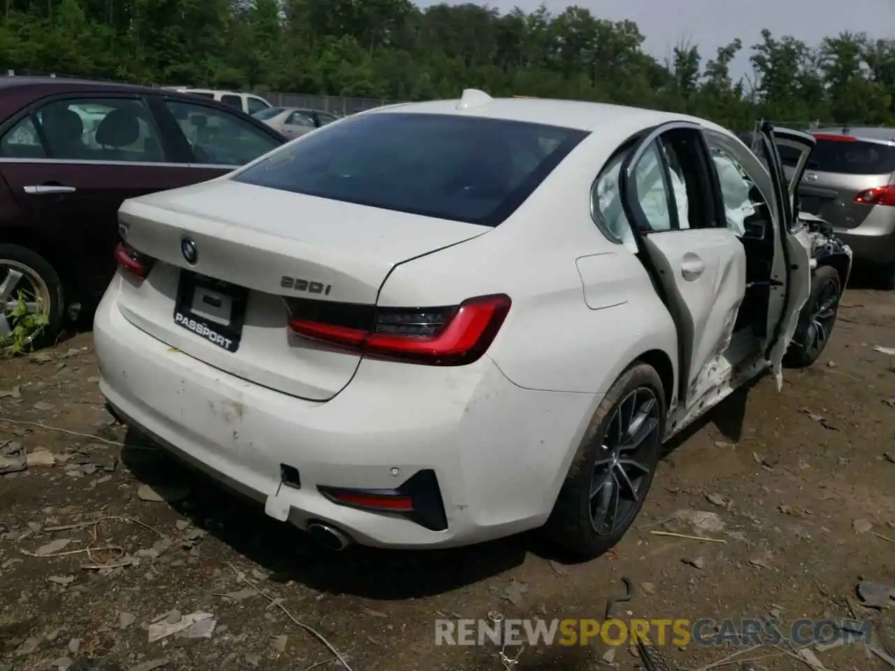 4 Photograph of a damaged car WBA5R7C56KAJ85385 BMW 3 SERIES 2019