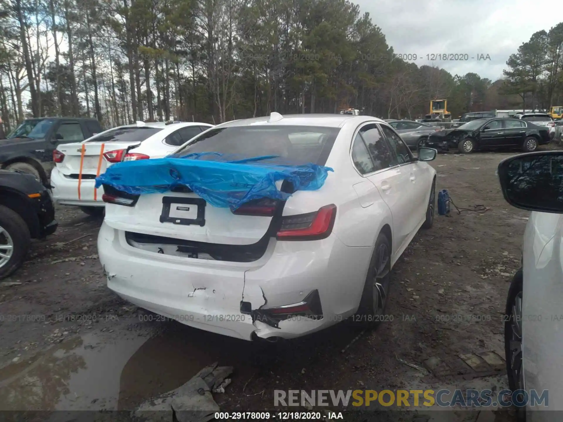 4 Photograph of a damaged car WBA5R7C56KFH23377 BMW 3 SERIES 2019