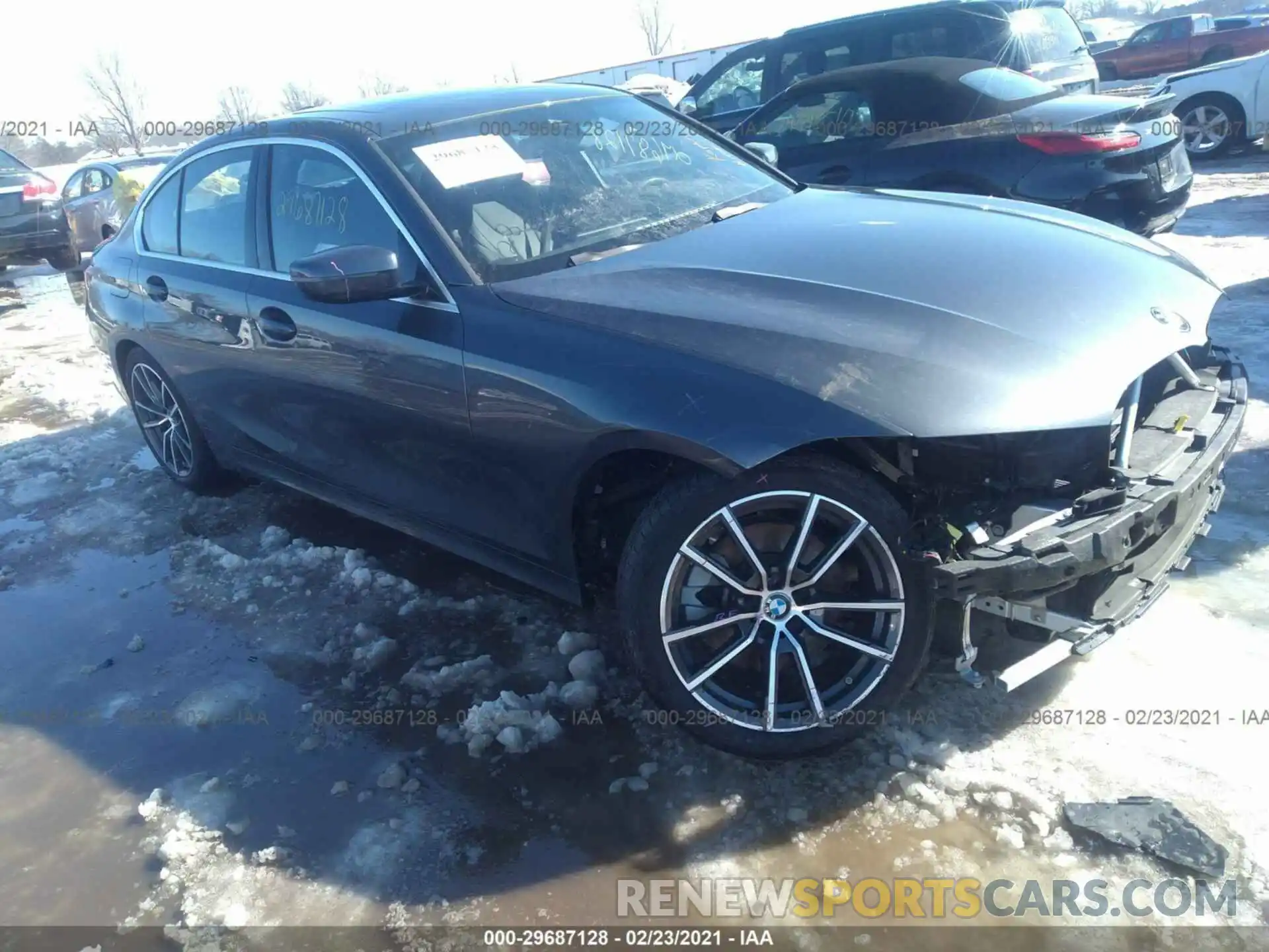 1 Фотография поврежденного автомобиля WBA5R7C57KAJ80275 BMW 3 SERIES 2019