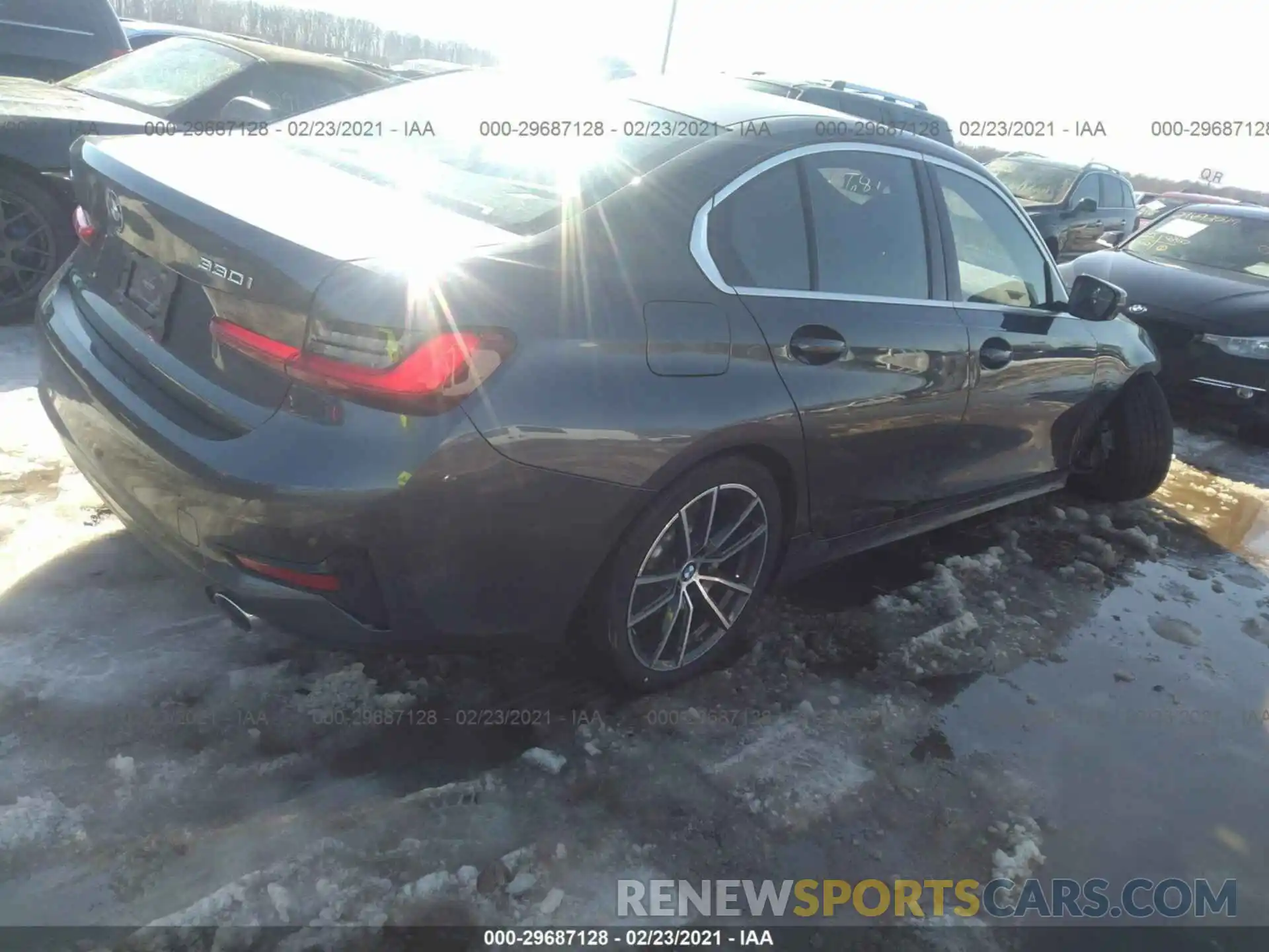 4 Photograph of a damaged car WBA5R7C57KAJ80275 BMW 3 SERIES 2019