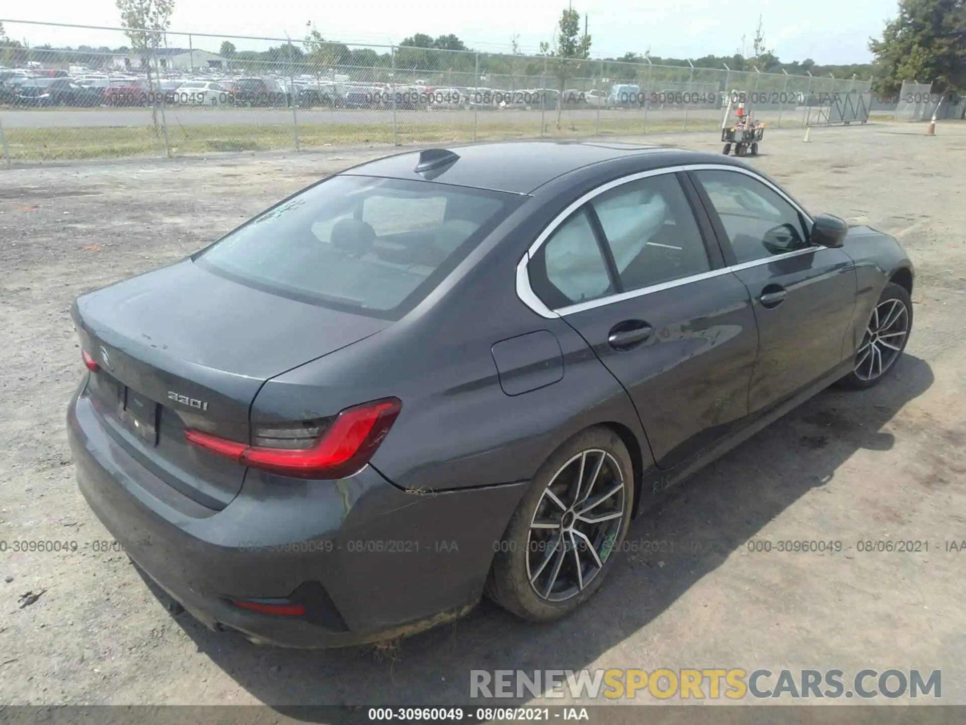 4 Фотография поврежденного автомобиля WBA5R7C57KAJ86853 BMW 3 SERIES 2019