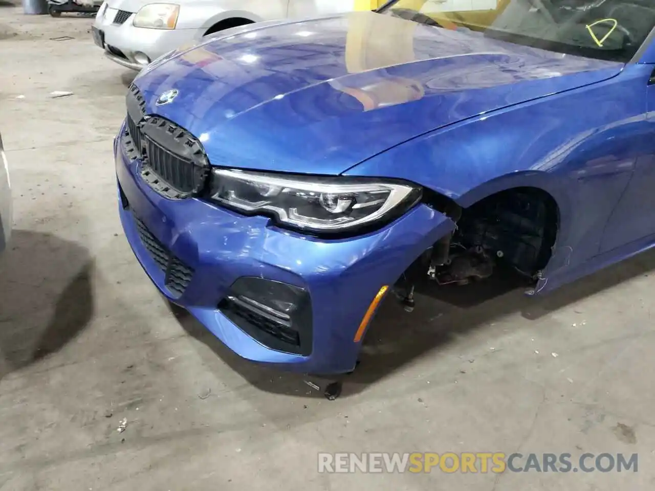 9 Photograph of a damaged car WBA5R7C58KAJ80799 BMW 3 SERIES 2019