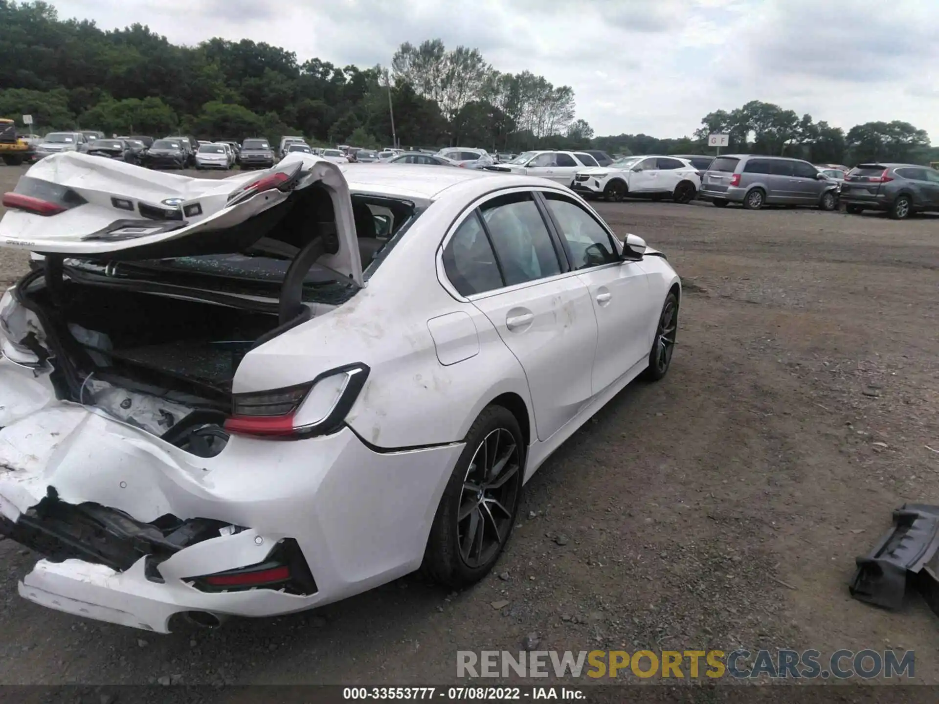 4 Photograph of a damaged car WBA5R7C58KAJ80933 BMW 3 SERIES 2019