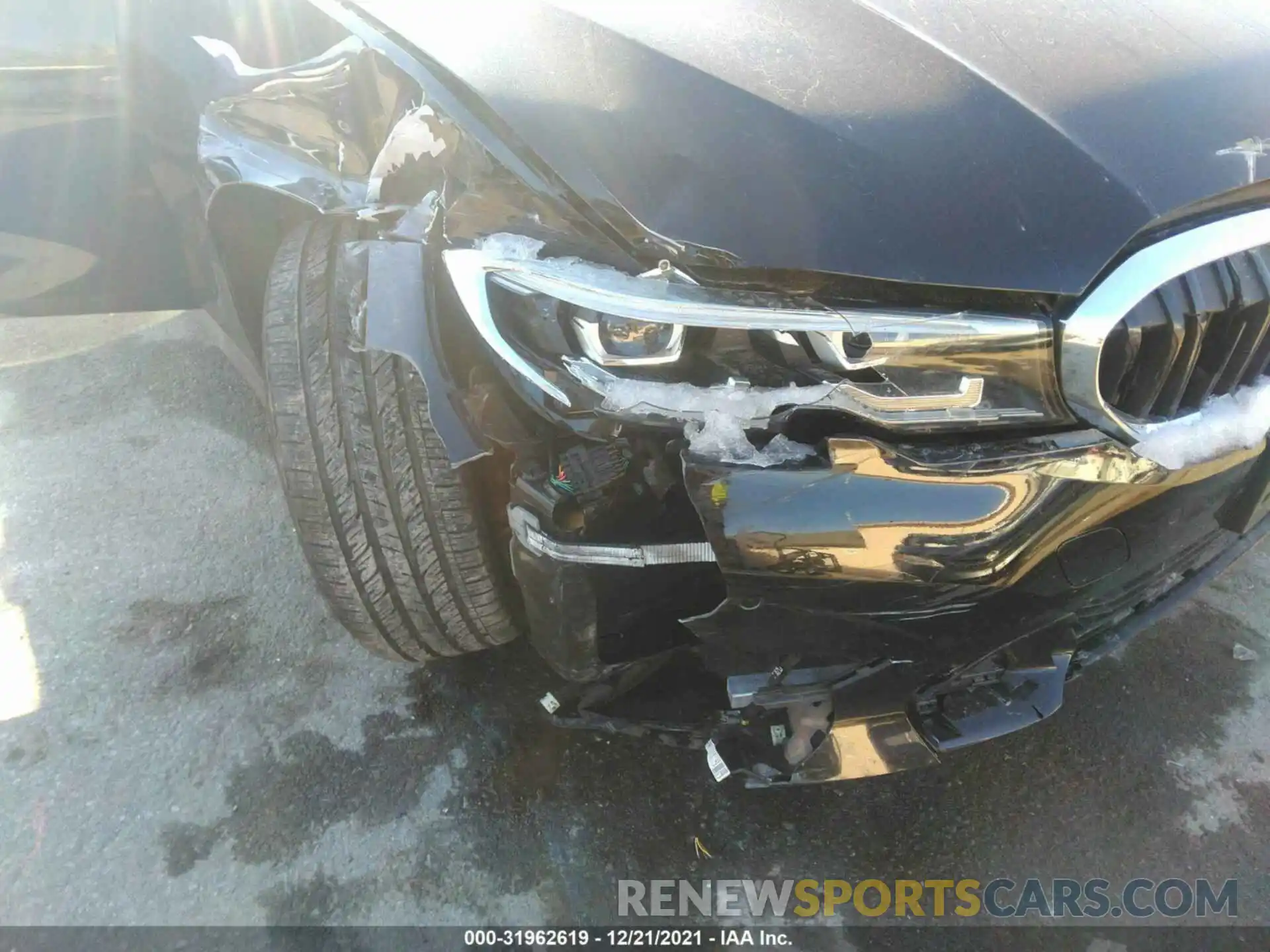 6 Photograph of a damaged car WBA5R7C58KAJ82651 BMW 3 SERIES 2019