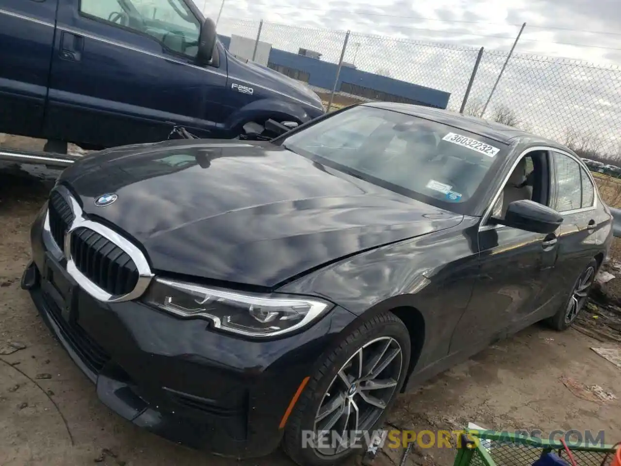 2 Фотография поврежденного автомобиля WBA5R7C58KAJ86232 BMW 3 SERIES 2019