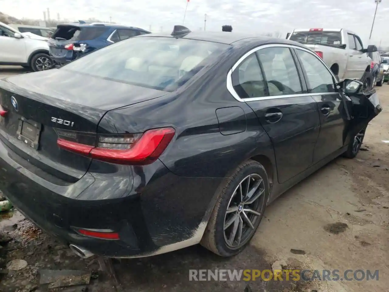 4 Photograph of a damaged car WBA5R7C58KAJ86232 BMW 3 SERIES 2019