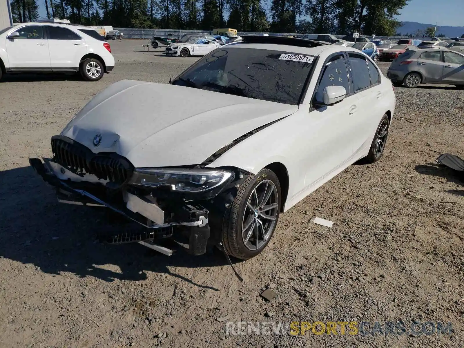 2 Фотография поврежденного автомобиля WBA5R7C59KAJ79158 BMW 3 SERIES 2019