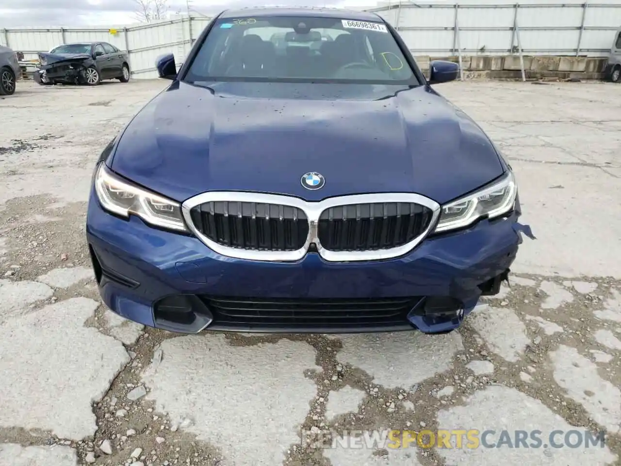 9 Photograph of a damaged car WBA5R7C59KAJ79872 BMW 3 SERIES 2019