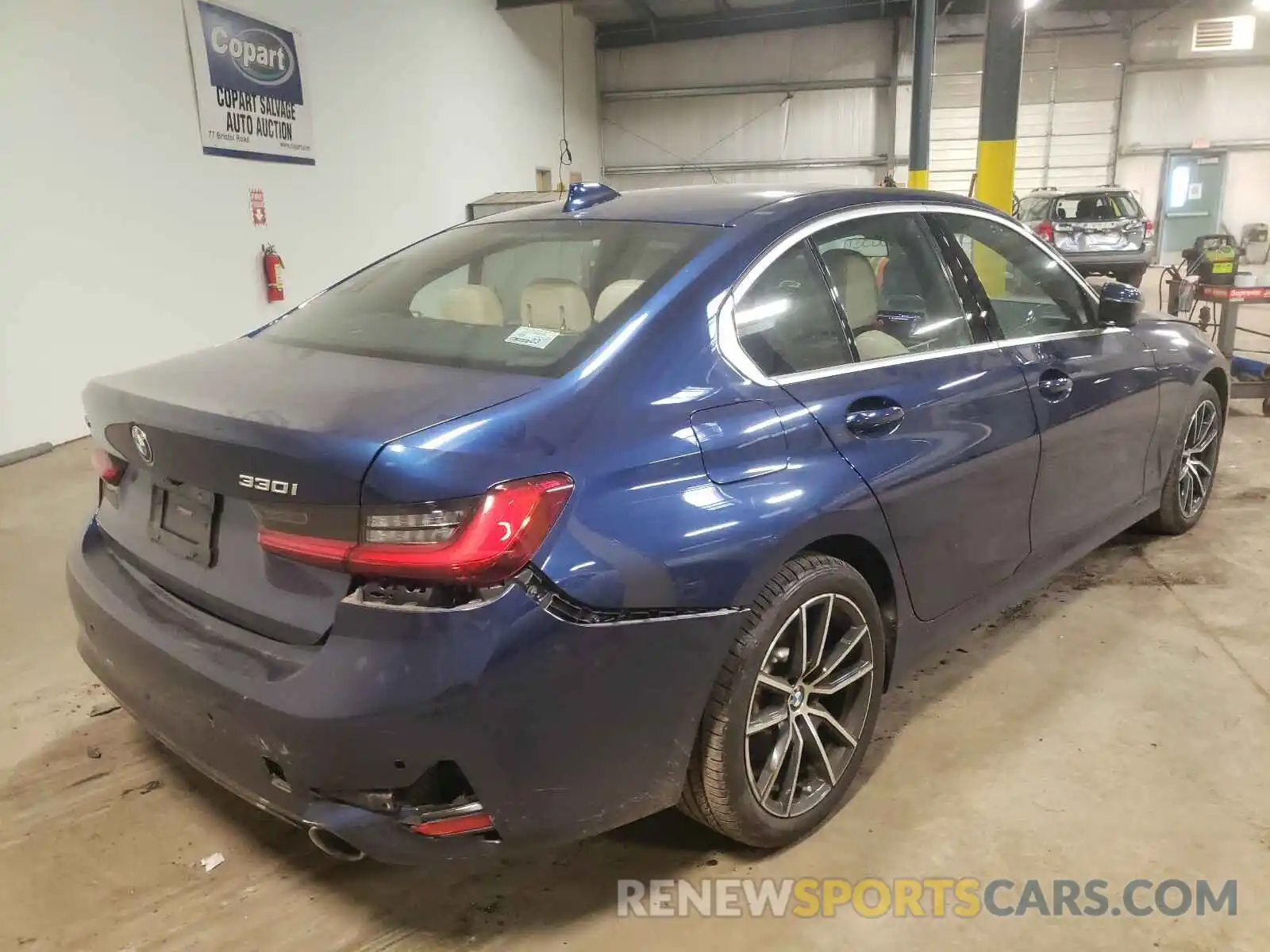 4 Photograph of a damaged car WBA5R7C59KAJ81301 BMW 3 SERIES 2019