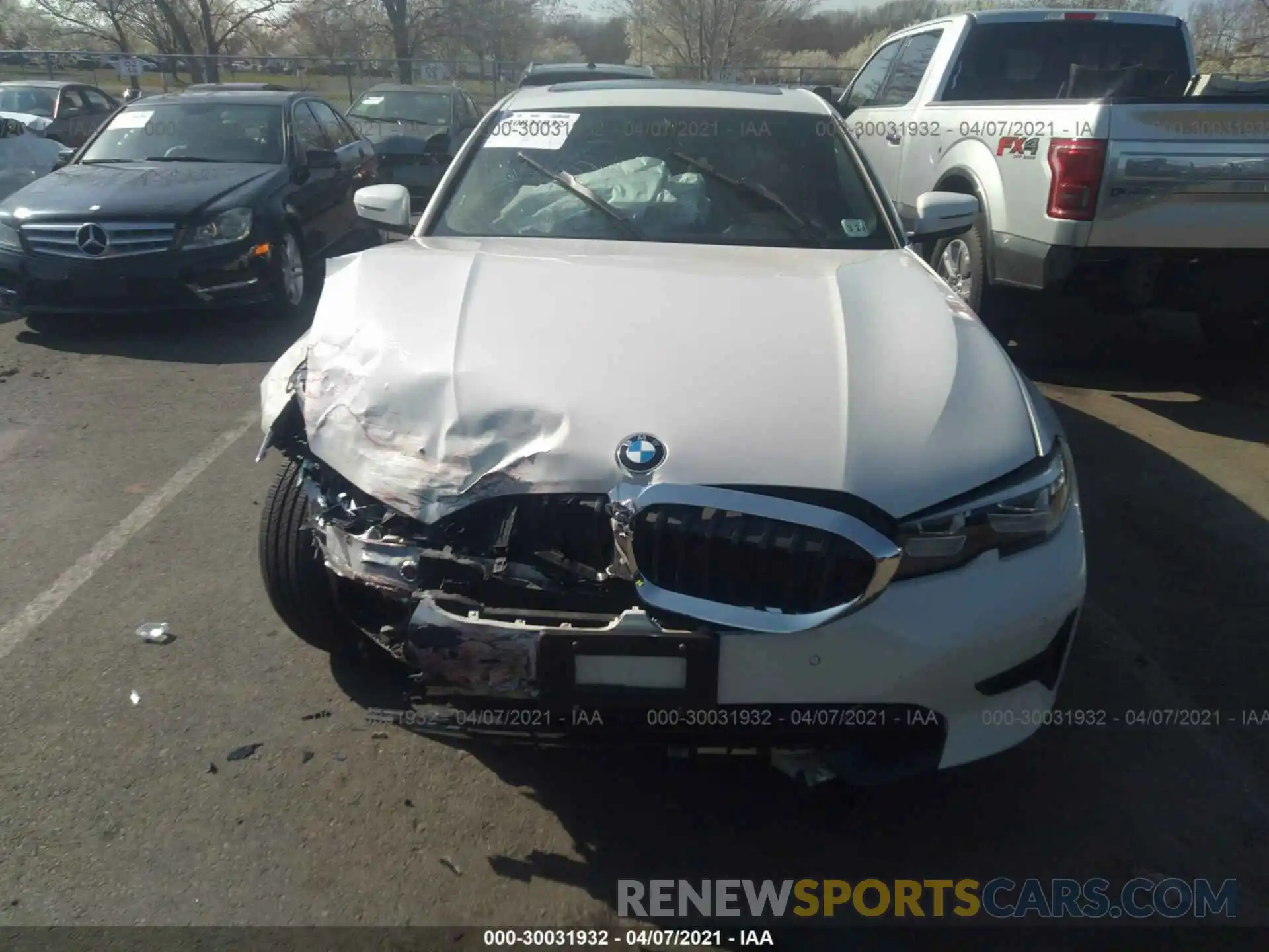 6 Photograph of a damaged car WBA5R7C5XKFH22619 BMW 3 SERIES 2019