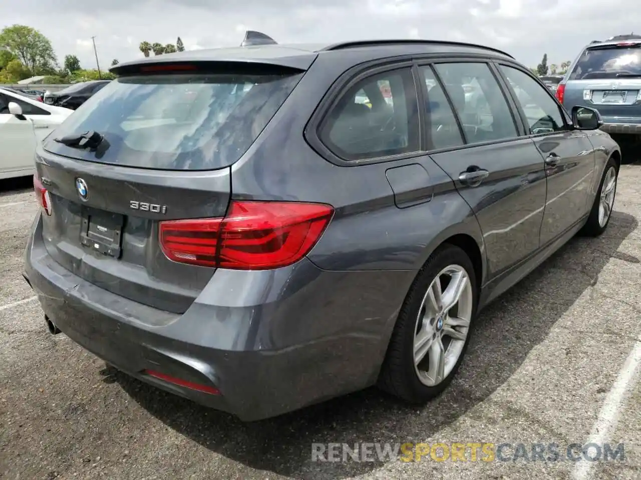 4 Photograph of a damaged car WBA8K3C56KA484210 BMW 3 SERIES 2019