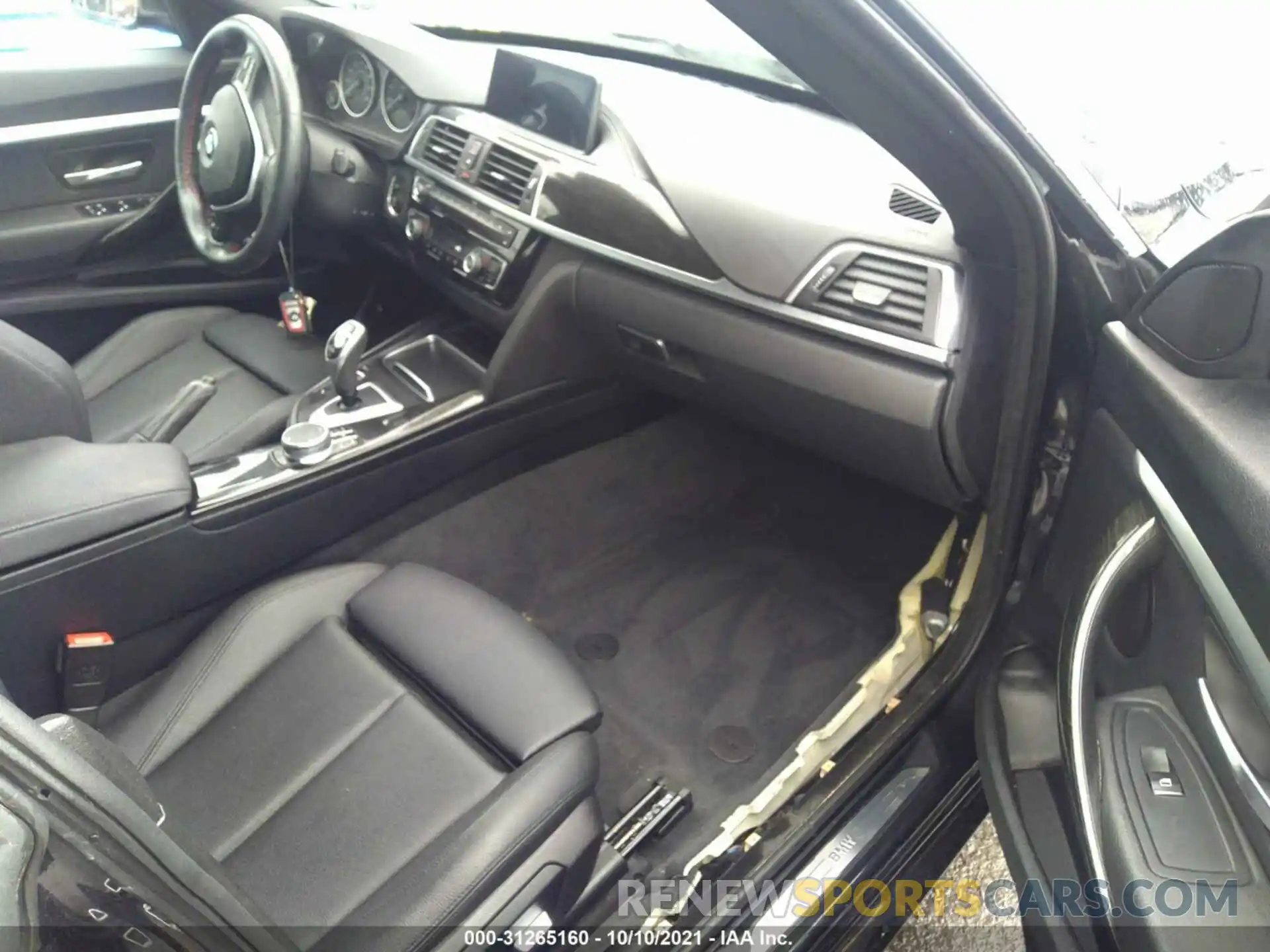 5 Photograph of a damaged car WBA8Z9C52KB220720 BMW 3 SERIES 2019