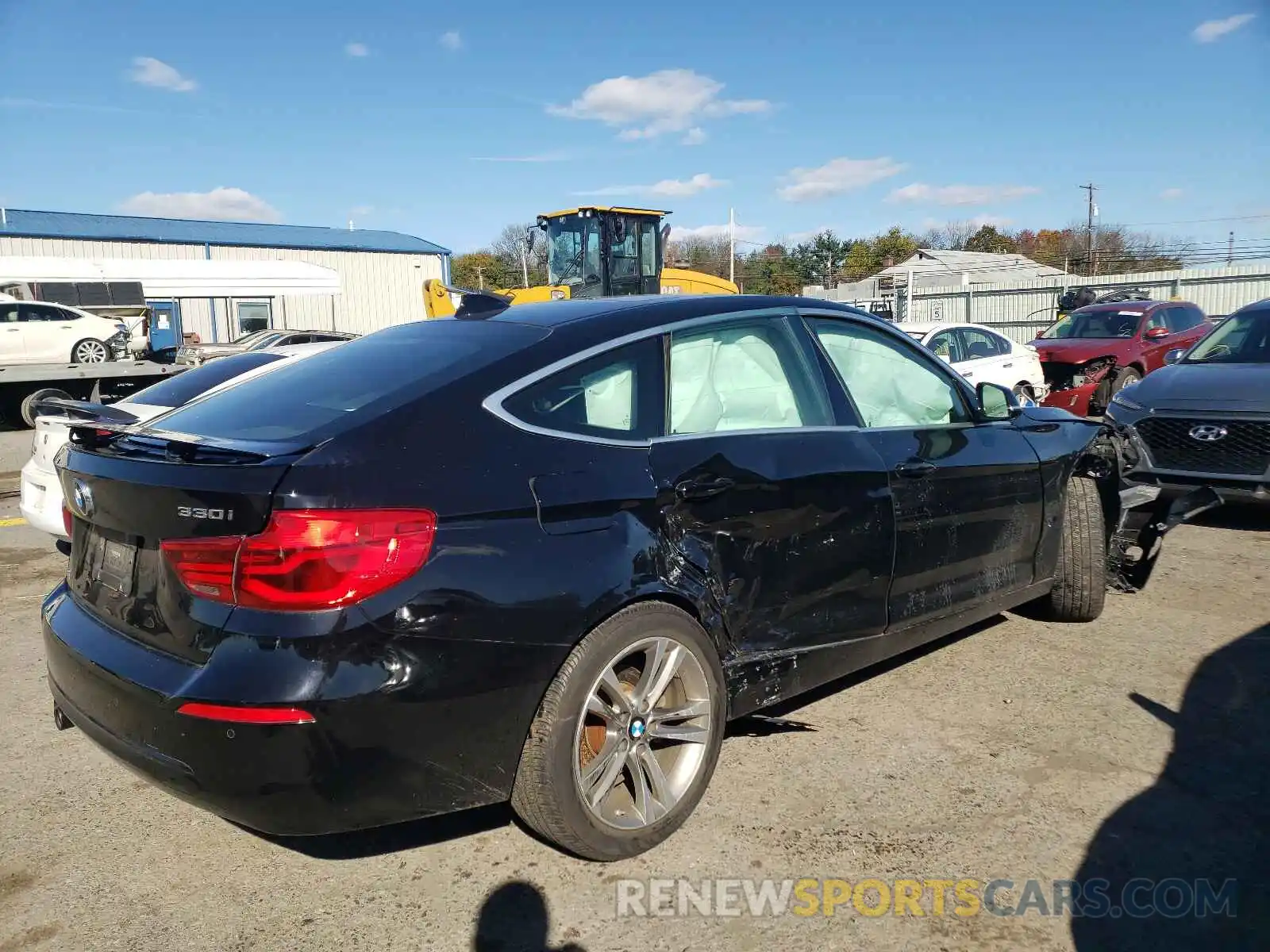 4 Photograph of a damaged car WBA8Z9C53KB220743 BMW 3 SERIES 2019