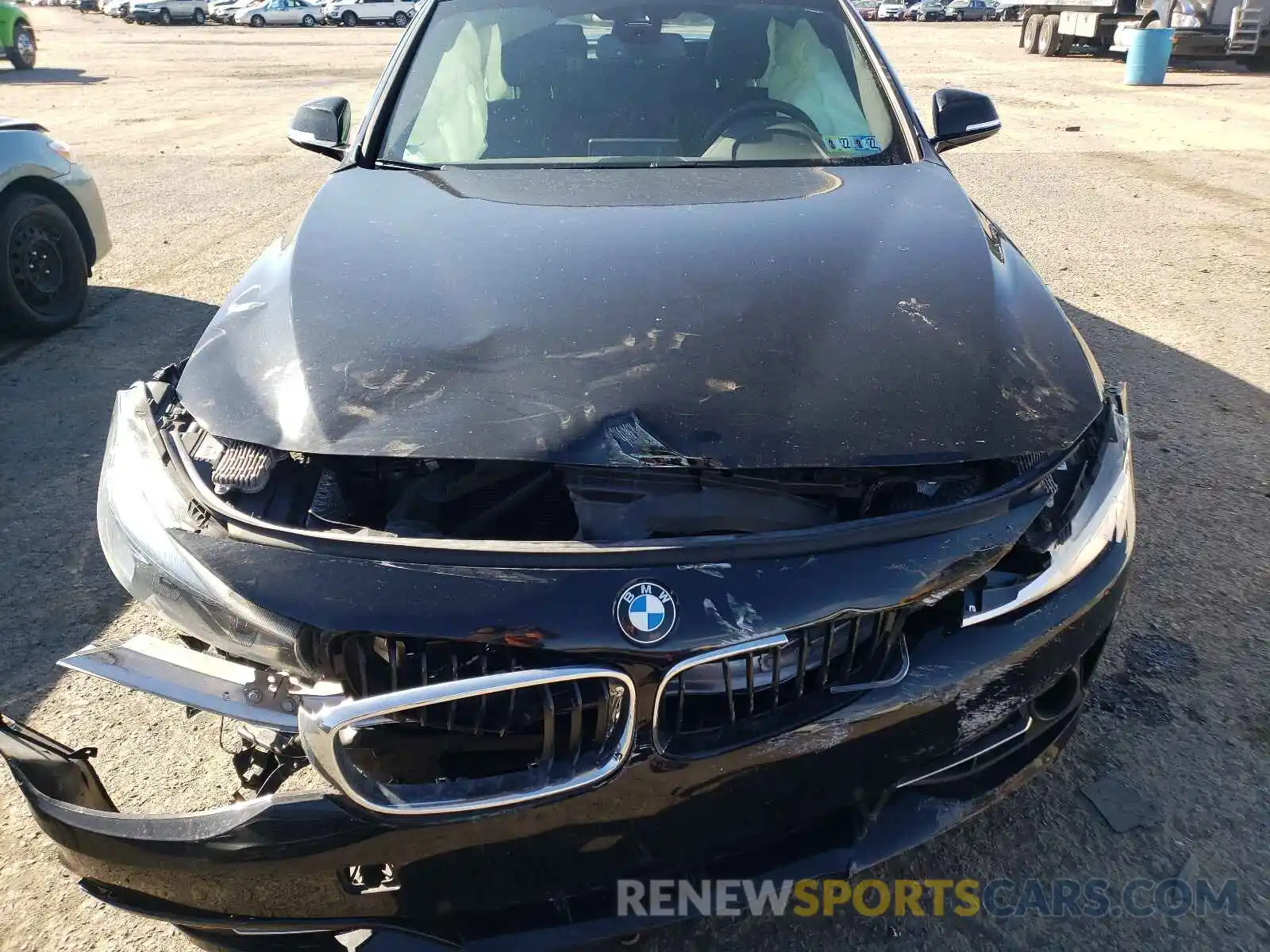 7 Photograph of a damaged car WBA8Z9C53KB220743 BMW 3 SERIES 2019