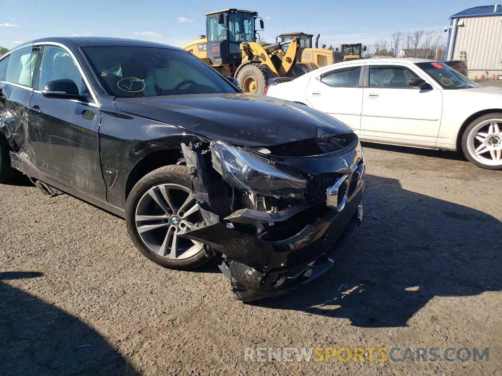 9 Photograph of a damaged car WBA8Z9C53KB220743 BMW 3 SERIES 2019