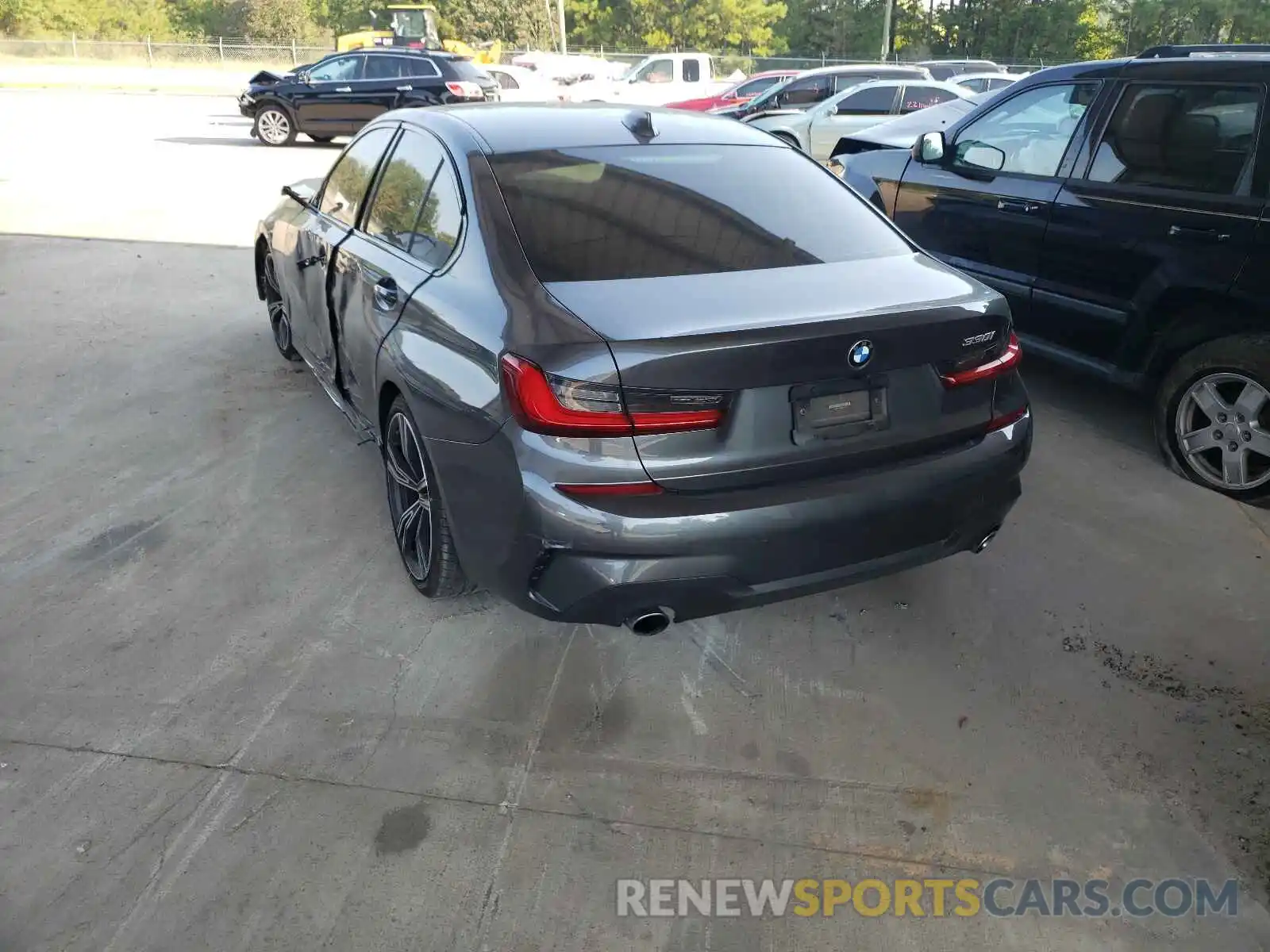 3 Photograph of a damaged car 3MW5R1J00L8B08318 BMW 3 SERIES 2020