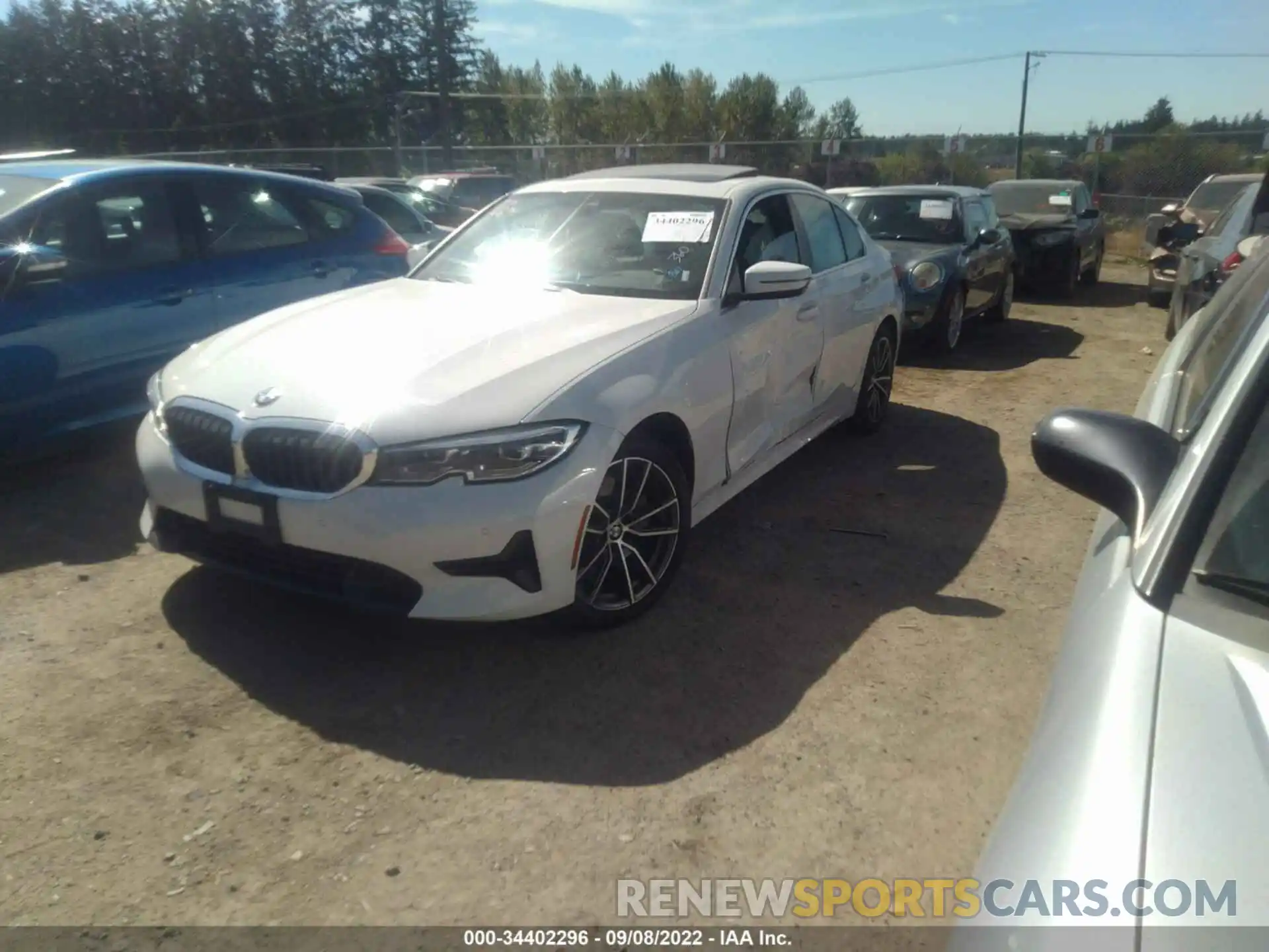 2 Фотография поврежденного автомобиля 3MW5R1J00L8B11803 BMW 3 SERIES 2020