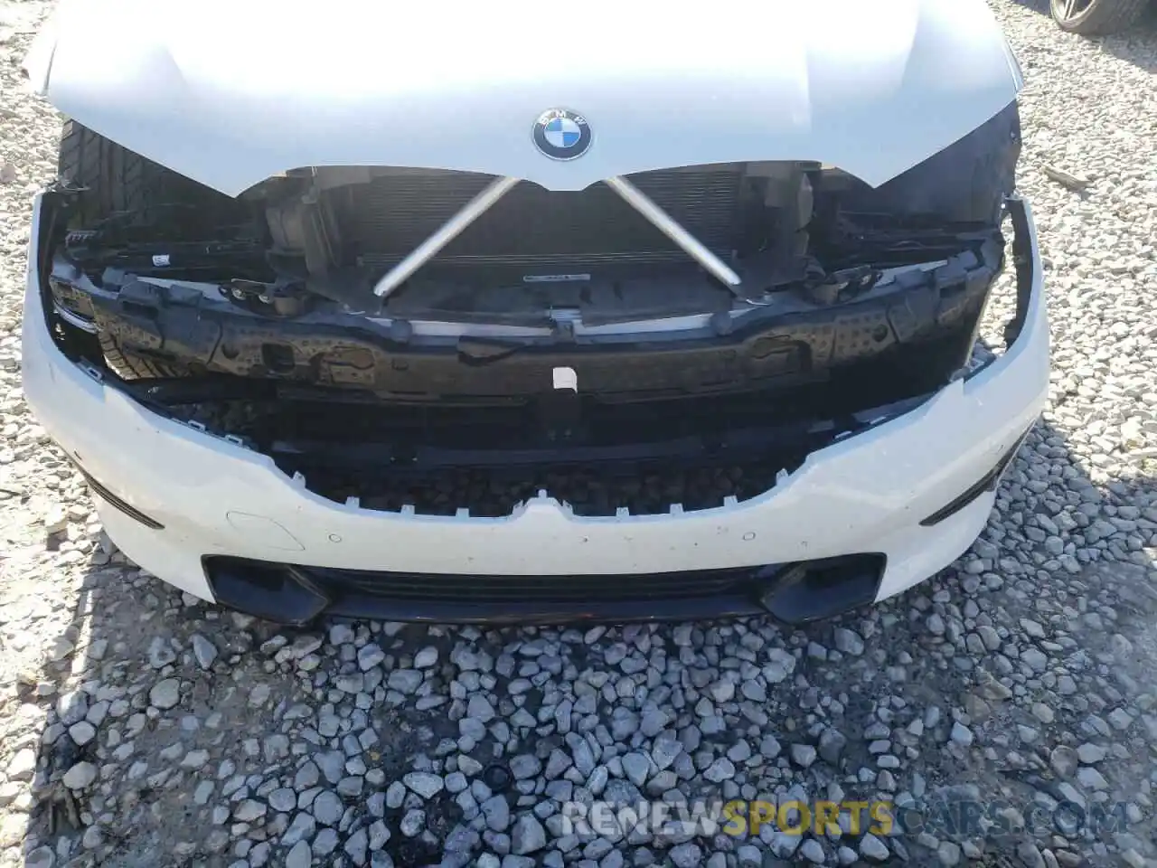 9 Photograph of a damaged car 3MW5R1J00L8B12417 BMW 3 SERIES 2020