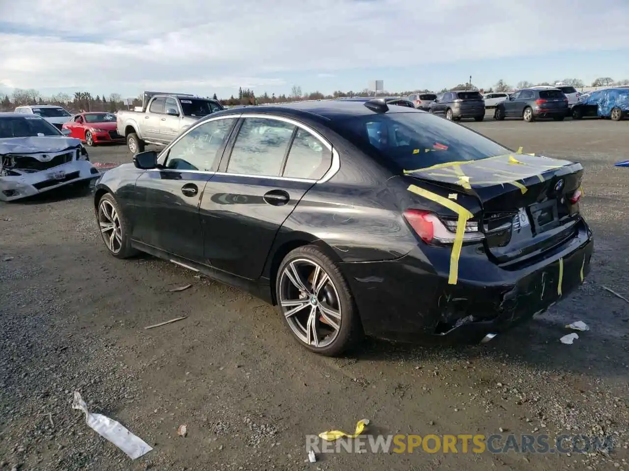 3 Photograph of a damaged car 3MW5R1J00L8B13566 BMW 3 SERIES 2020