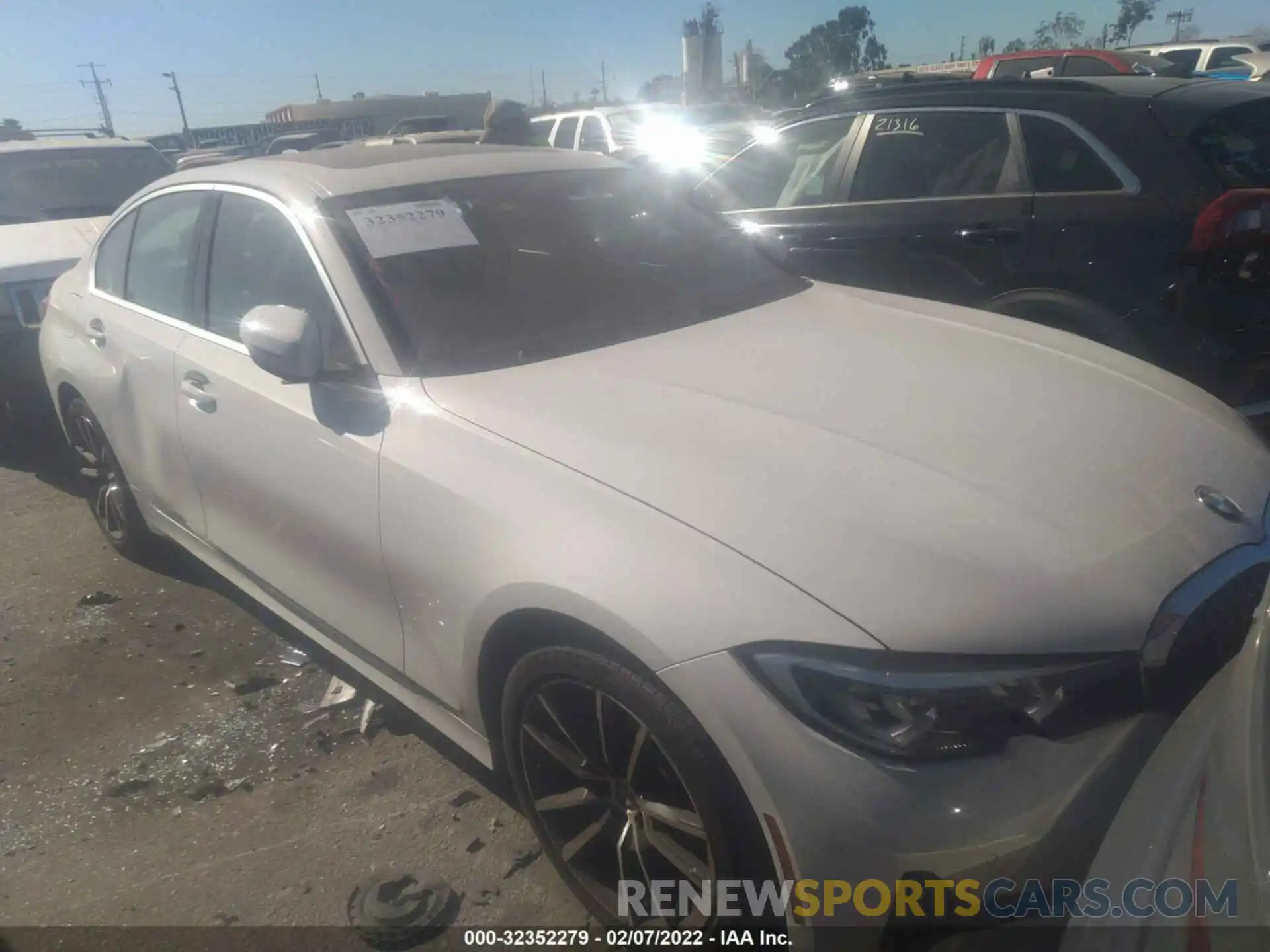 1 Photograph of a damaged car 3MW5R1J00L8B13860 BMW 3 SERIES 2020