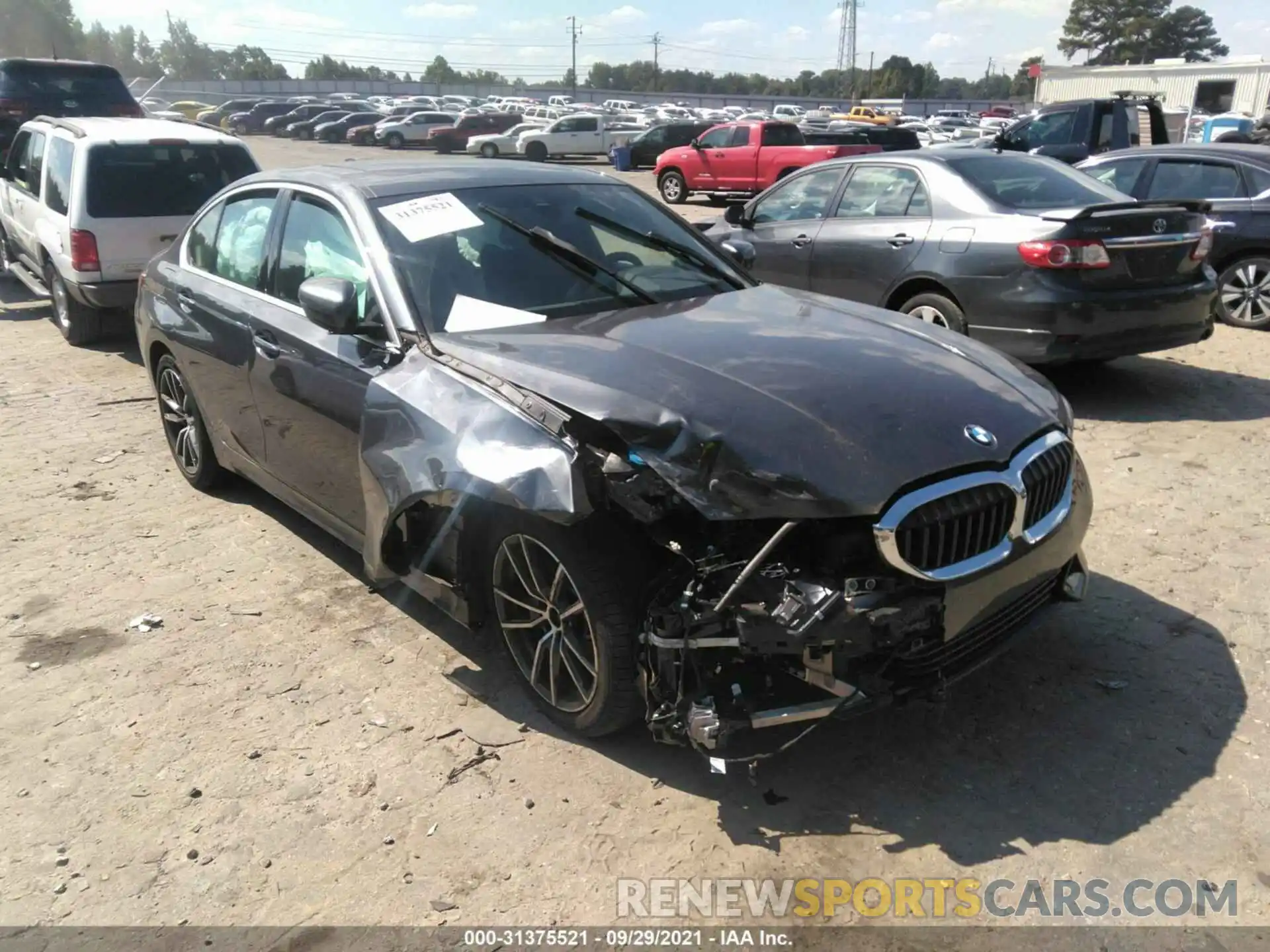 6 Photograph of a damaged car 3MW5R1J00L8B19612 BMW 3 SERIES 2020