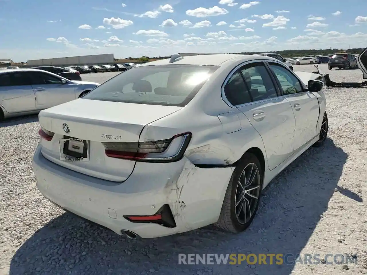 4 Photograph of a damaged car 3MW5R1J00L8B29136 BMW 3 SERIES 2020