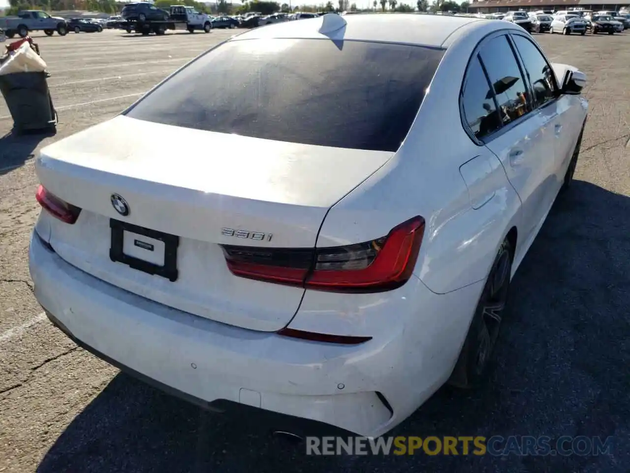 4 Photograph of a damaged car 3MW5R1J00L8B29850 BMW 3 SERIES 2020