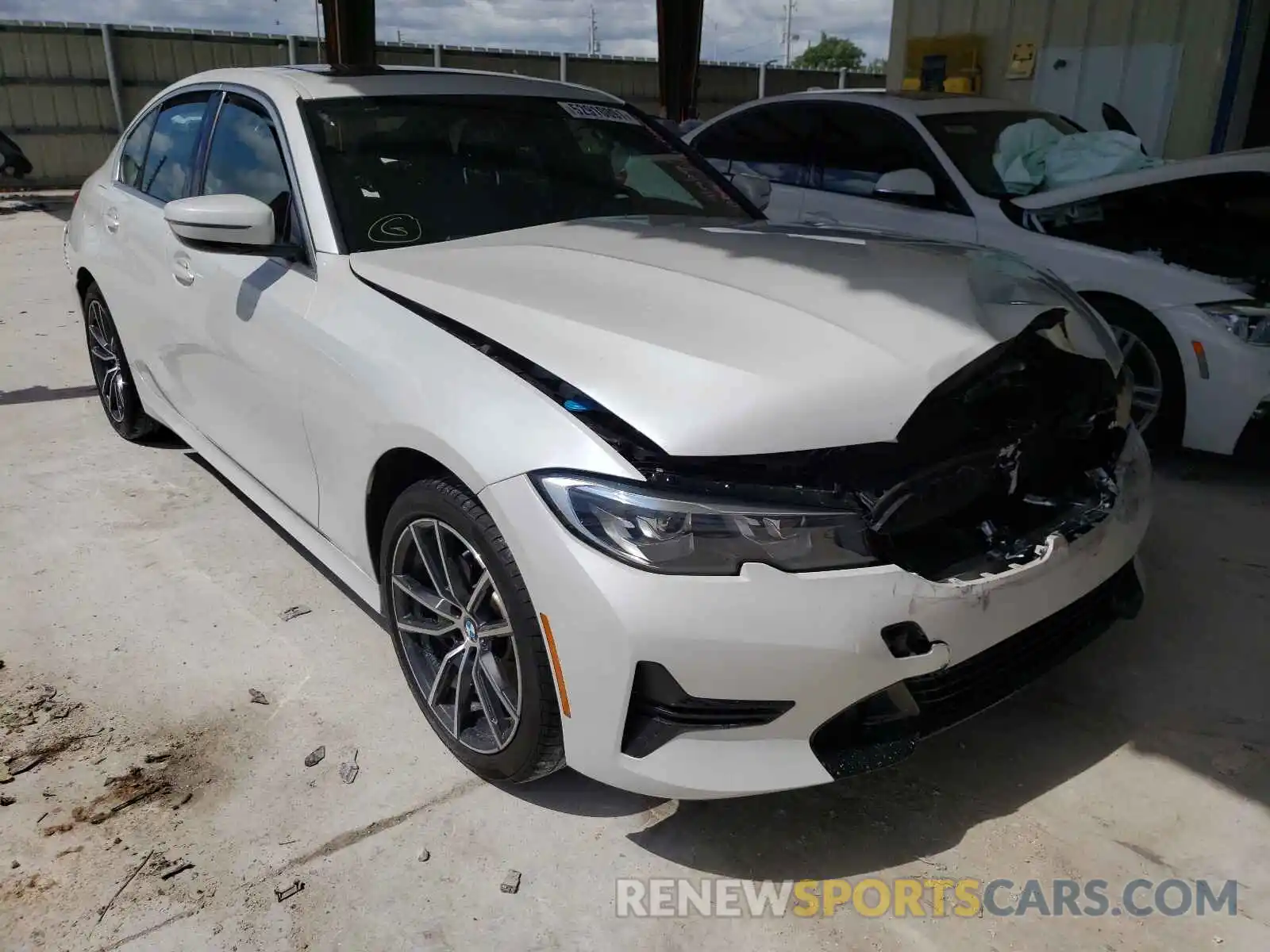 1 Photograph of a damaged car 3MW5R1J00L8B34563 BMW 3 SERIES 2020