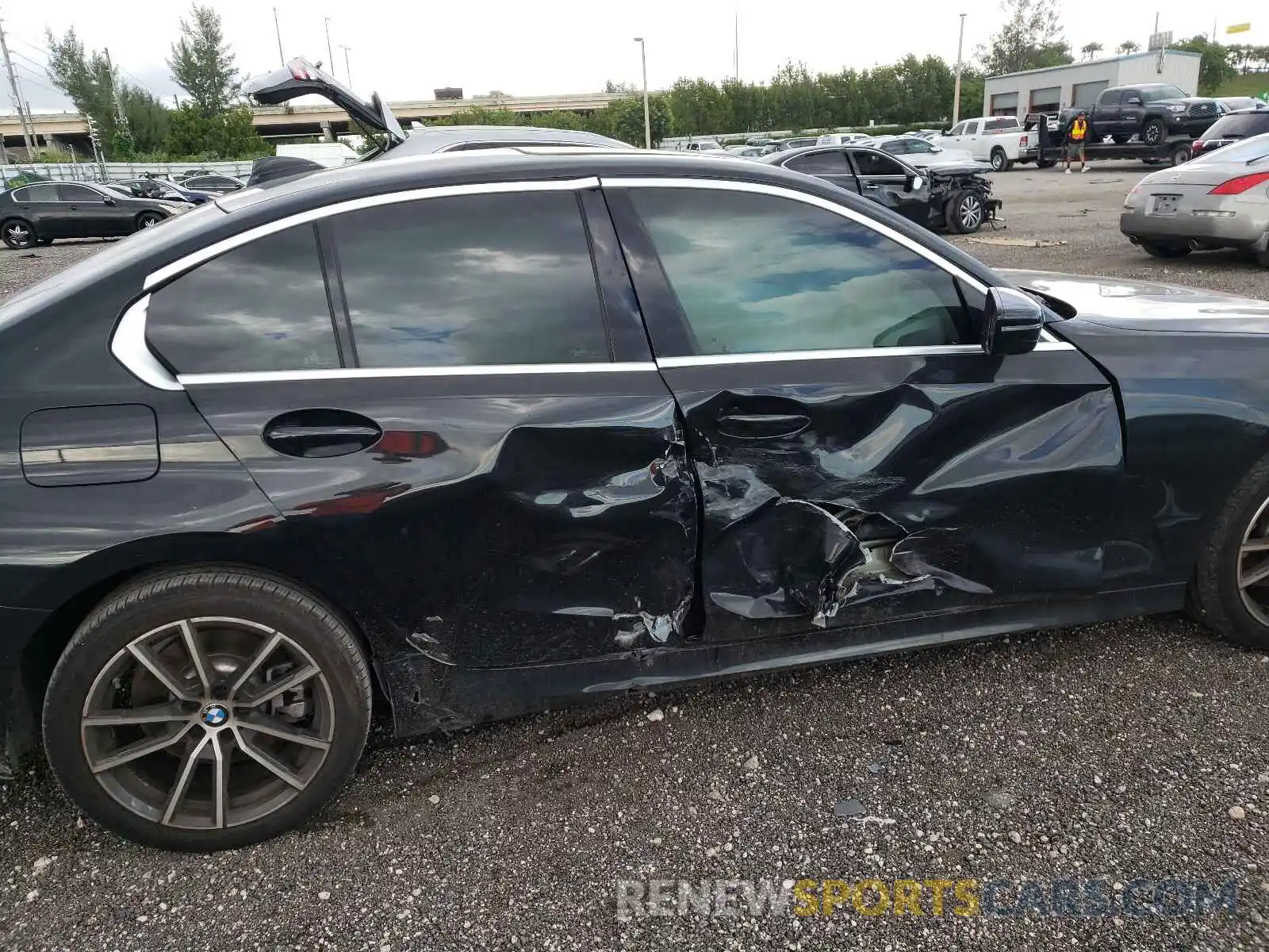 9 Photograph of a damaged car 3MW5R1J00L8B35048 BMW 3 SERIES 2020