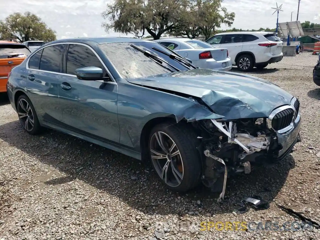 4 Photograph of a damaged car 3MW5R1J00L8B43375 BMW 3 SERIES 2020