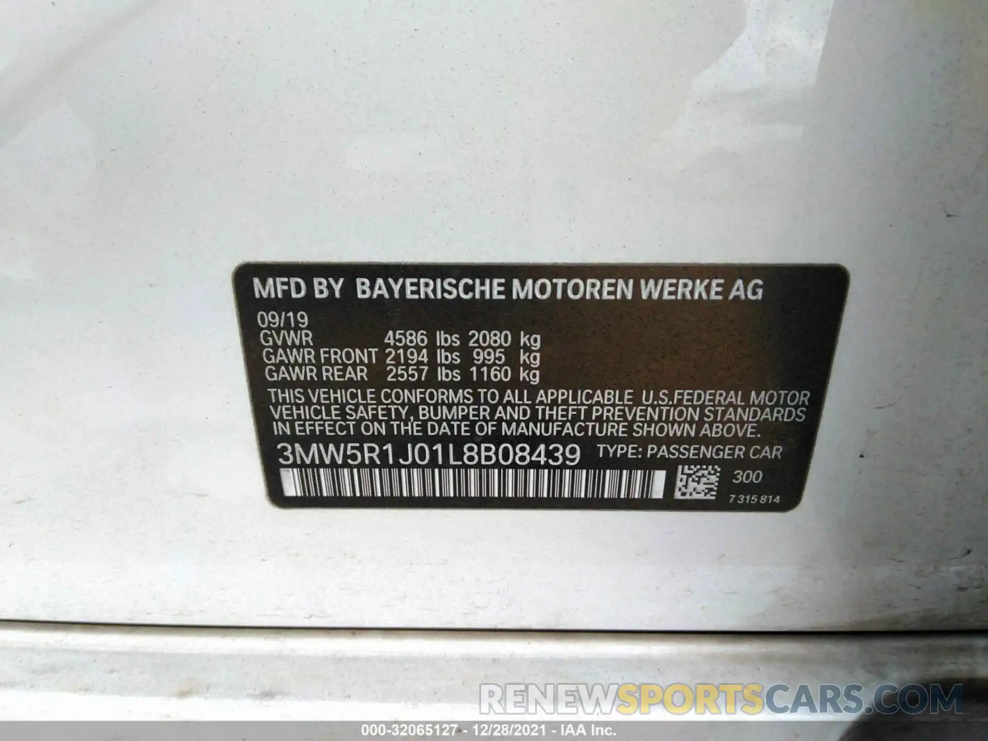 9 Фотография поврежденного автомобиля 3MW5R1J01L8B08439 BMW 3 SERIES 2020