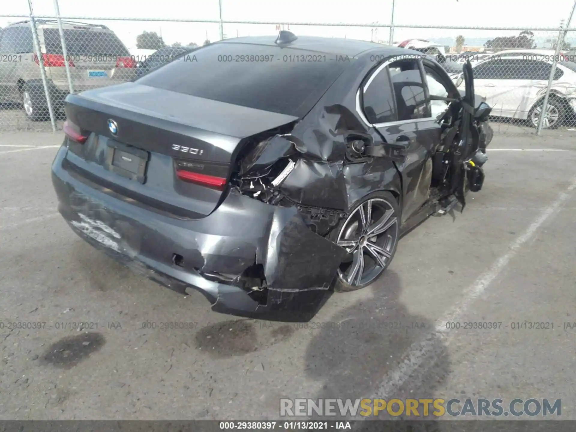 4 Photograph of a damaged car 3MW5R1J01L8B13334 BMW 3 SERIES 2020