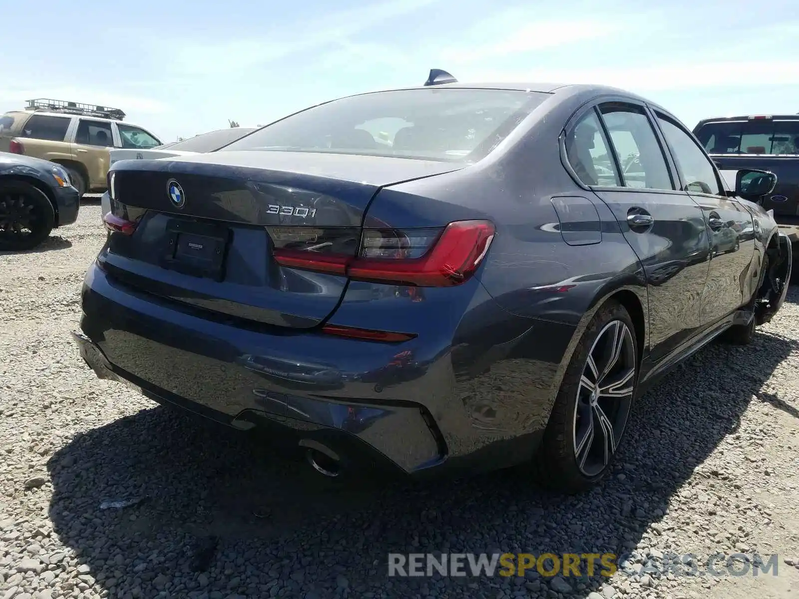 4 Photograph of a damaged car 3MW5R1J01L8B13446 BMW 3 SERIES 2020