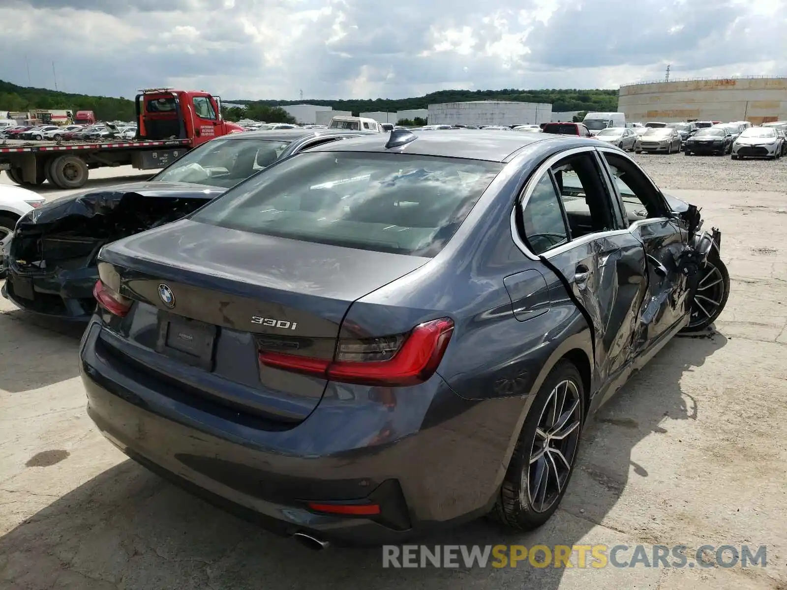 4 Photograph of a damaged car 3MW5R1J01L8B15343 BMW 3 SERIES 2020