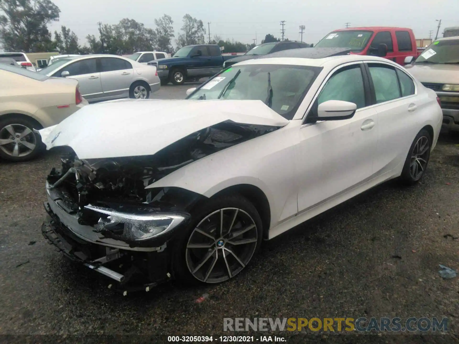 2 Photograph of a damaged car 3MW5R1J01L8B20428 BMW 3 SERIES 2020