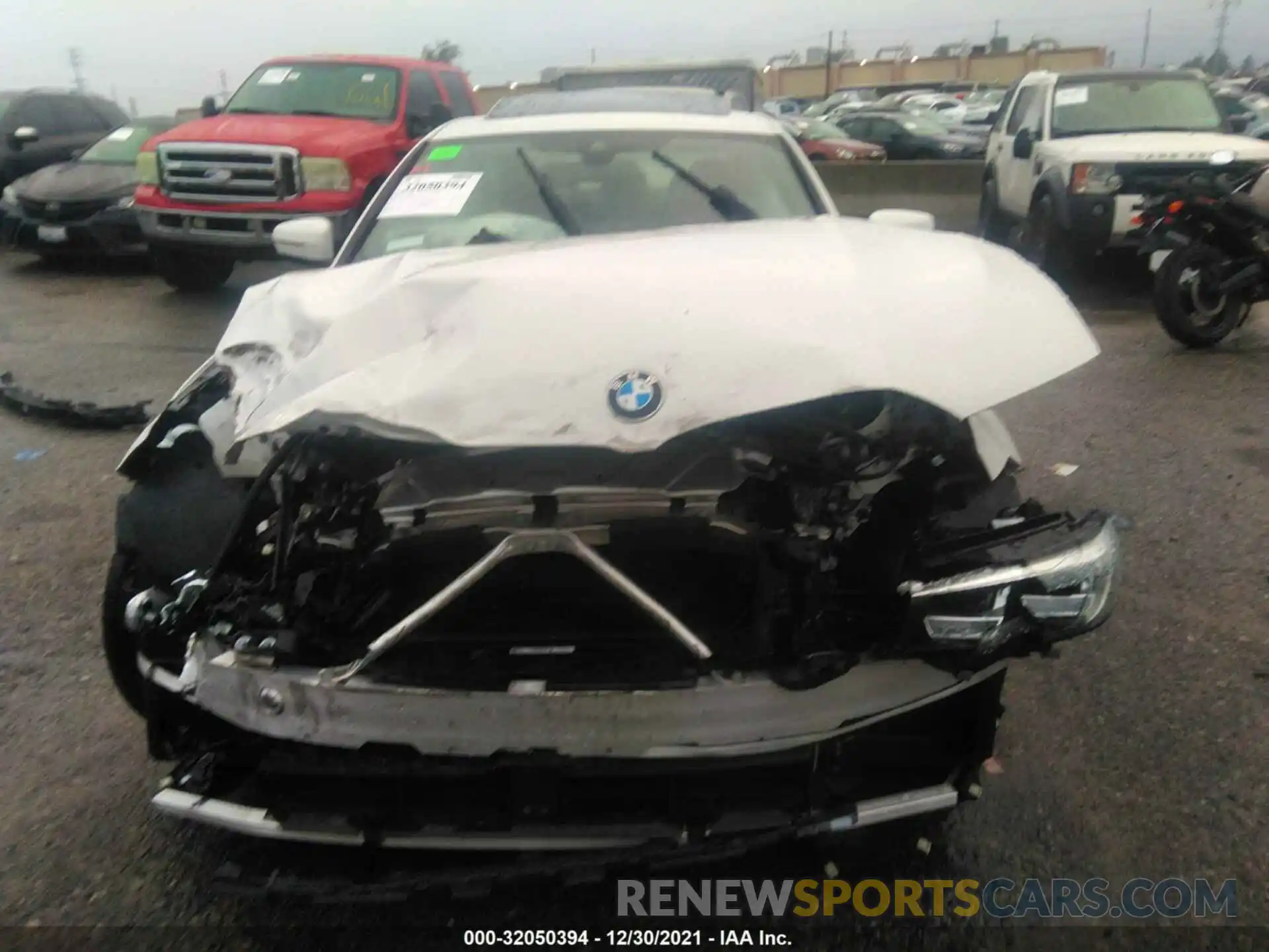 6 Photograph of a damaged car 3MW5R1J01L8B20428 BMW 3 SERIES 2020