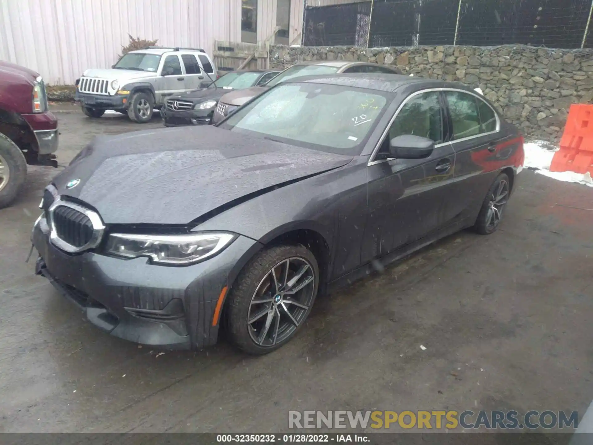 2 Photograph of a damaged car 3MW5R1J01L8B20915 BMW 3 SERIES 2020