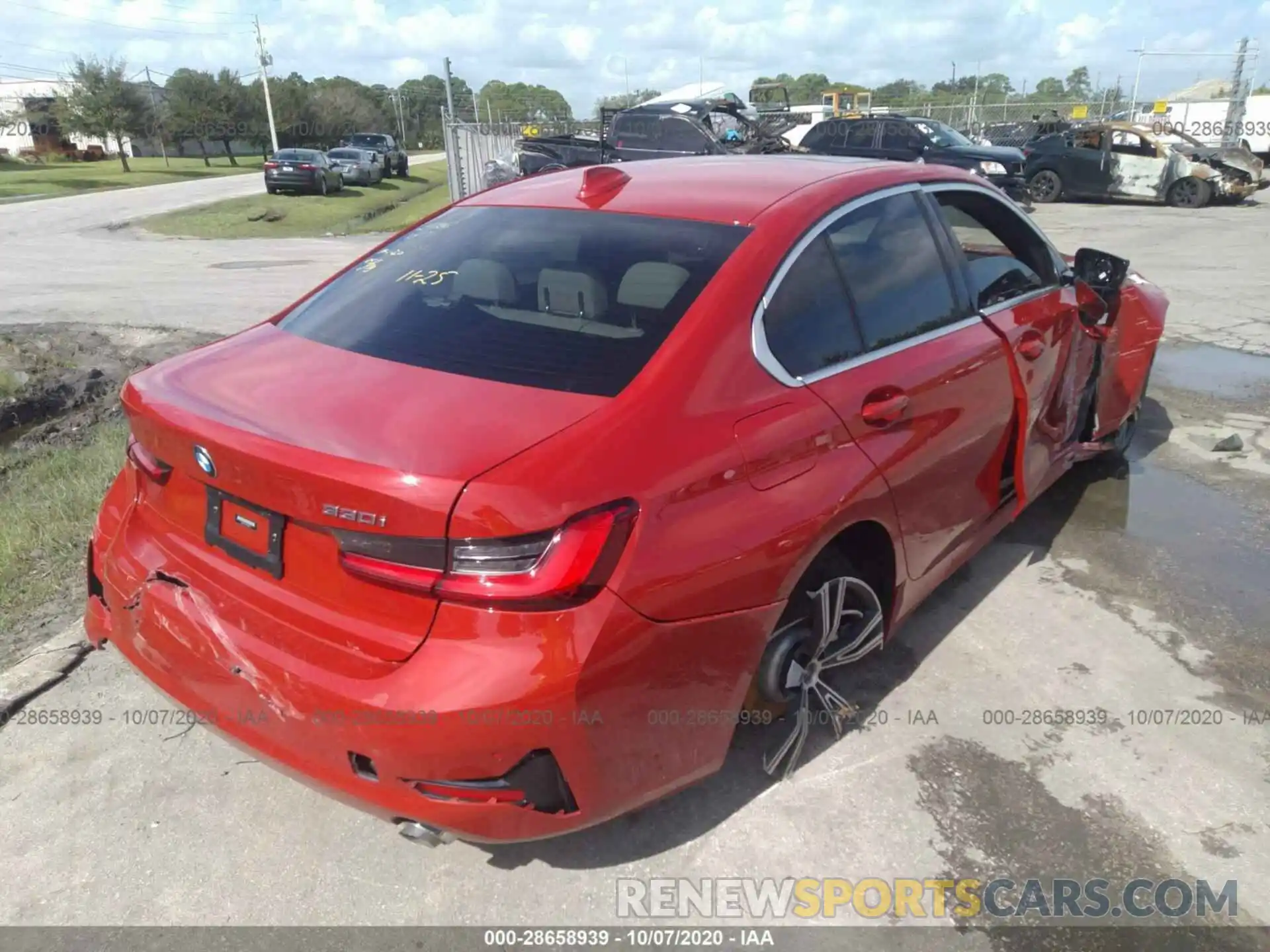 4 Photograph of a damaged car 3MW5R1J01L8B31770 BMW 3 SERIES 2020